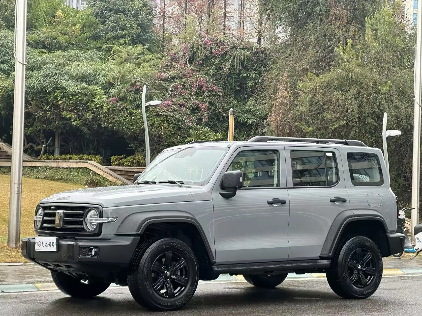 Tank 300  из Китая