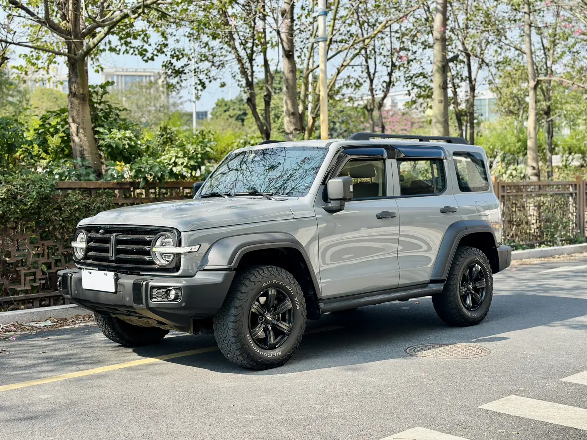 Tank 300  из Китая