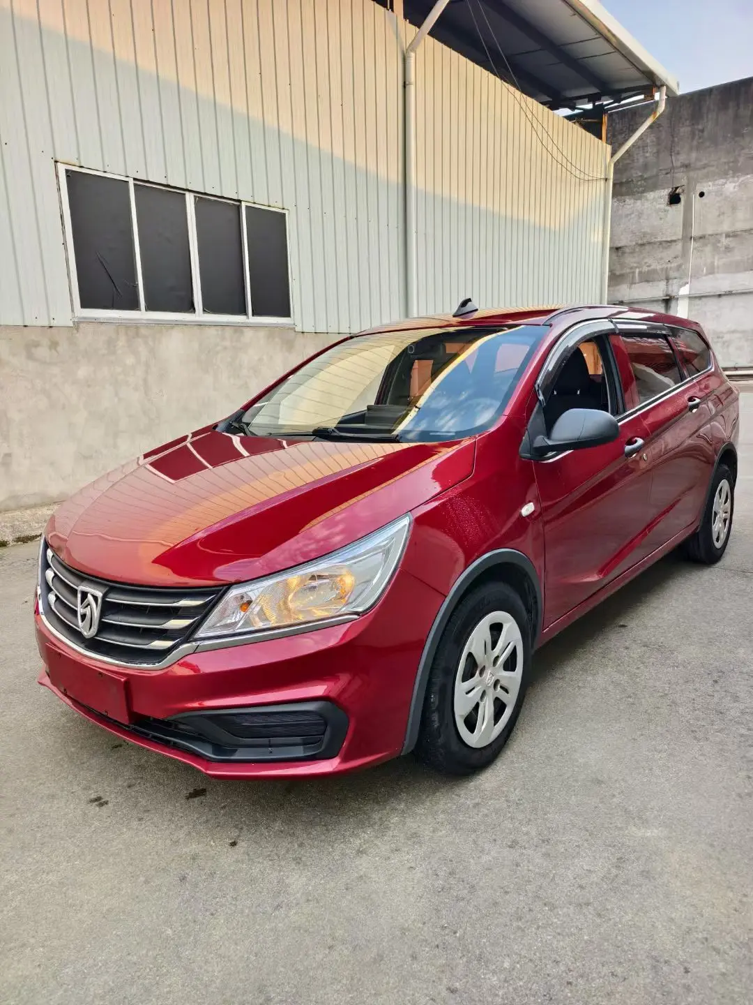 Baojun 310W  из Китая