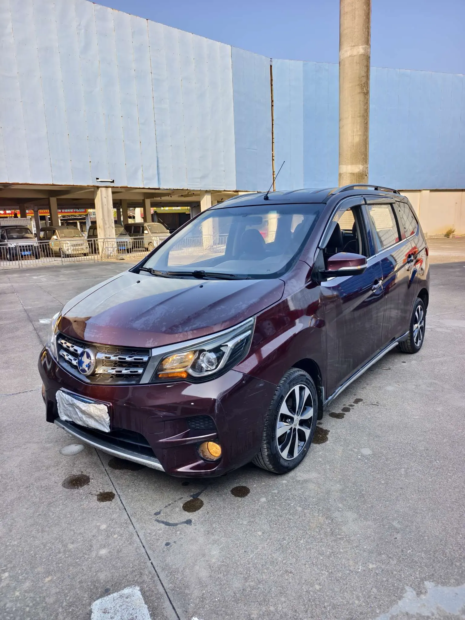 Kai Chen Venucia M50V  из Китая