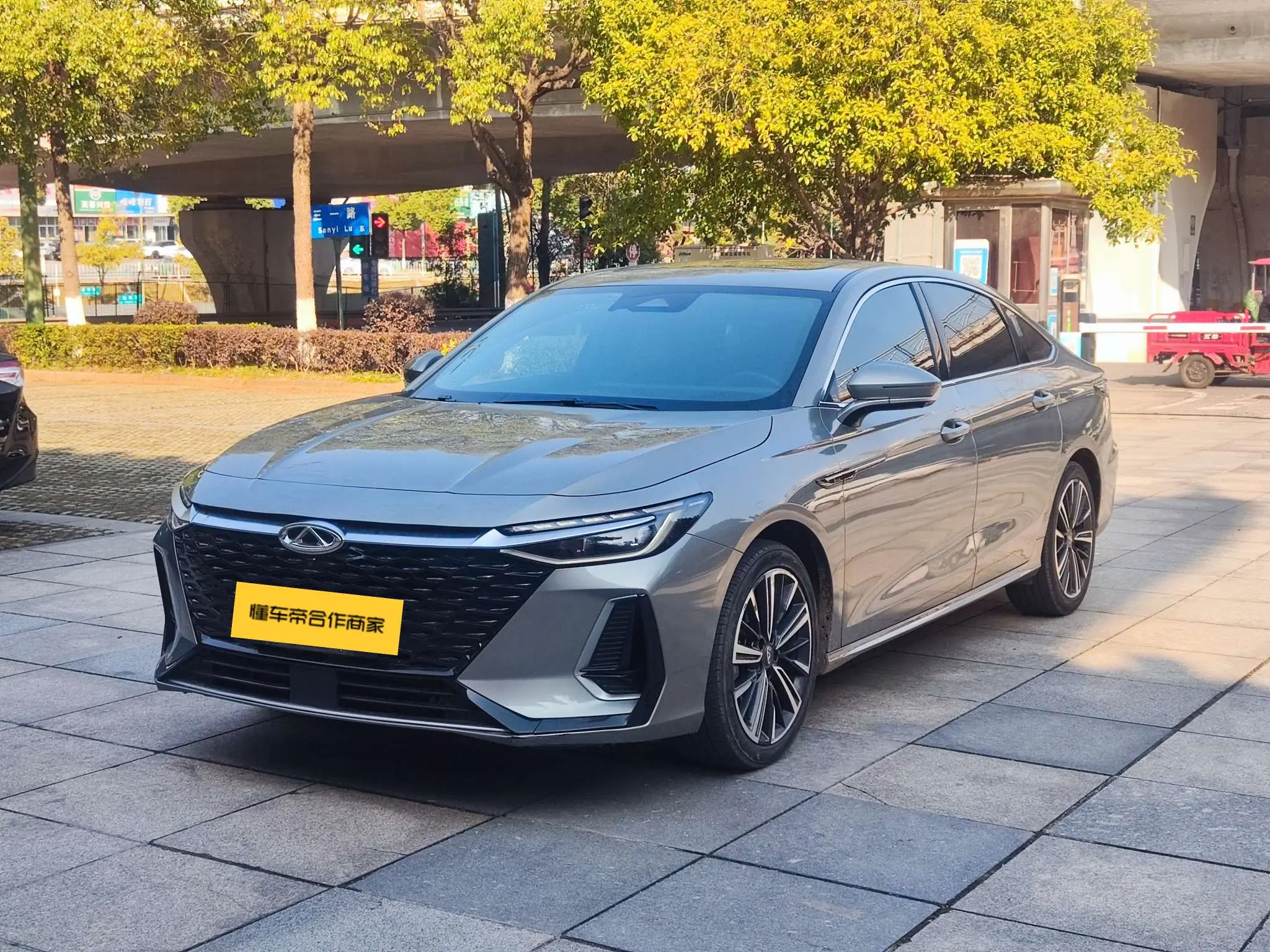 Chery Arrizo 8  из Китая