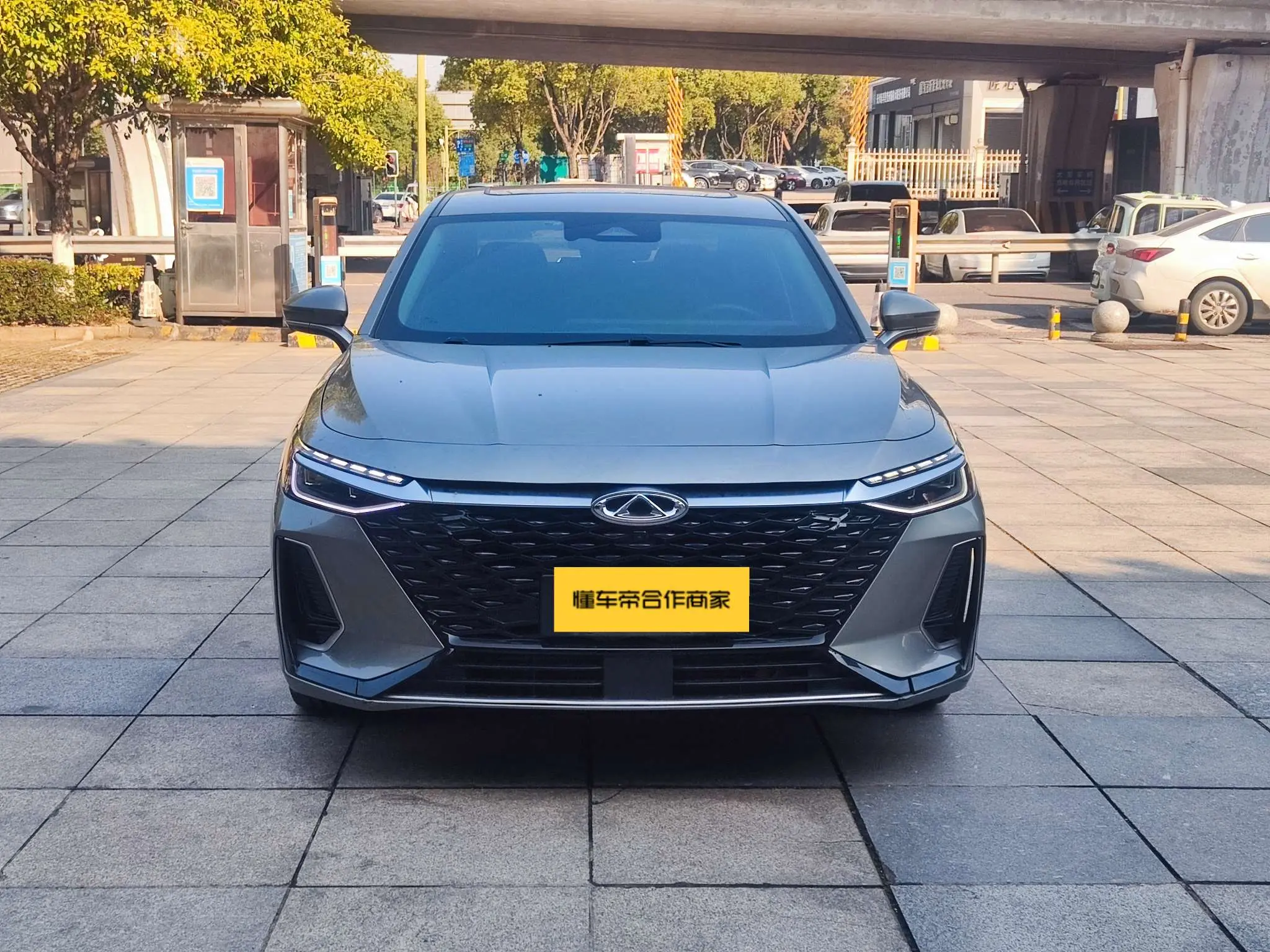 Chery Arrizo 8  из Китая