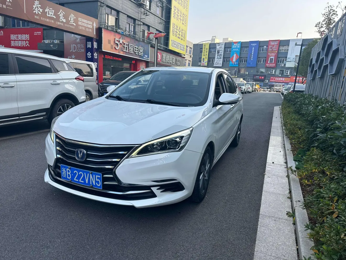 Changan Eado DT  из Китая