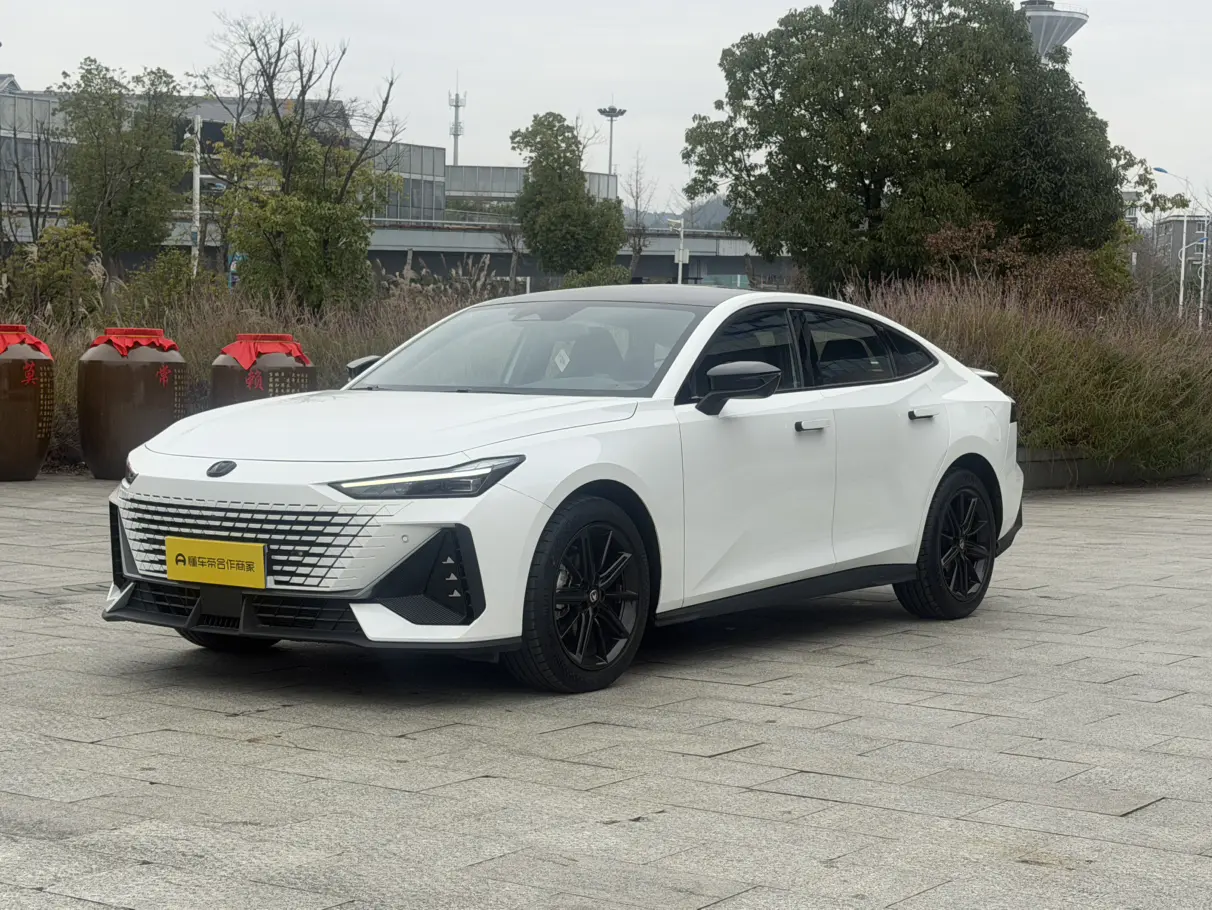 Changan UNI-V  из Китая