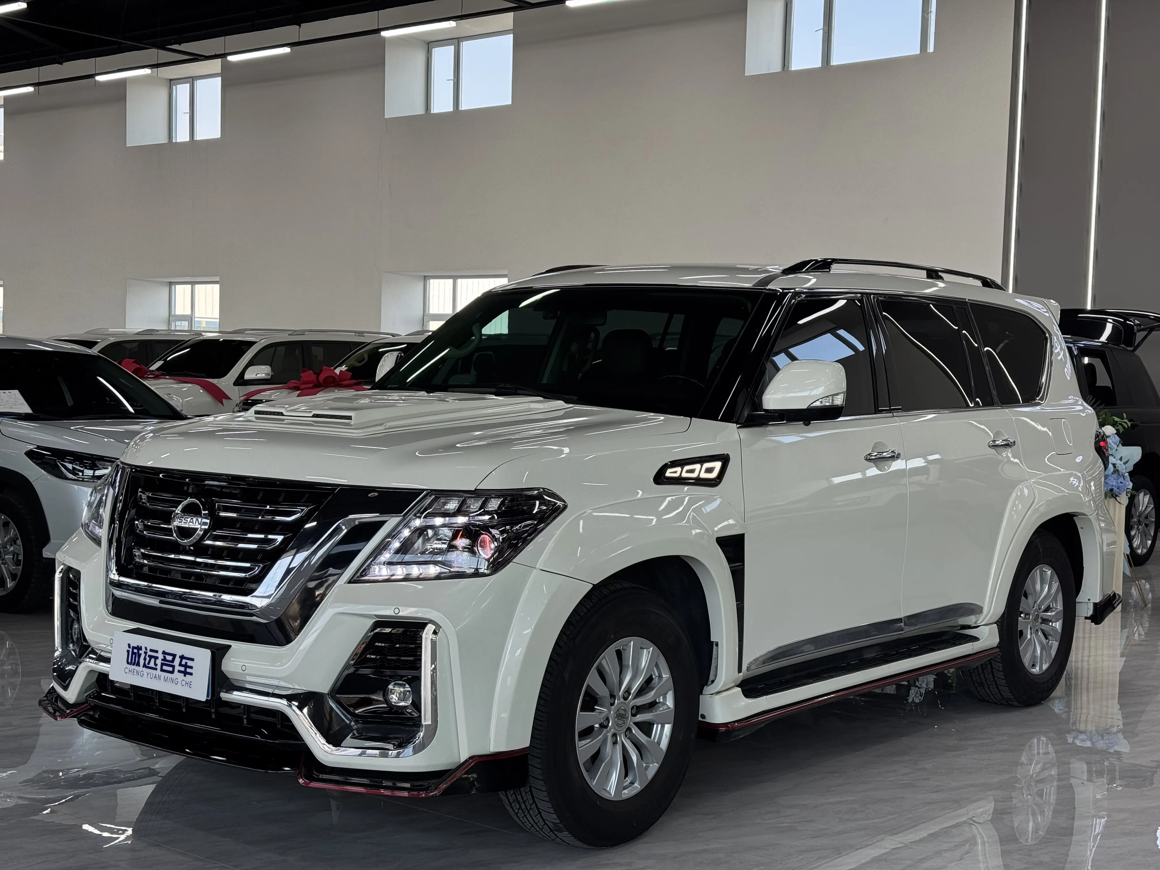 Nissan Patrol  из Китая