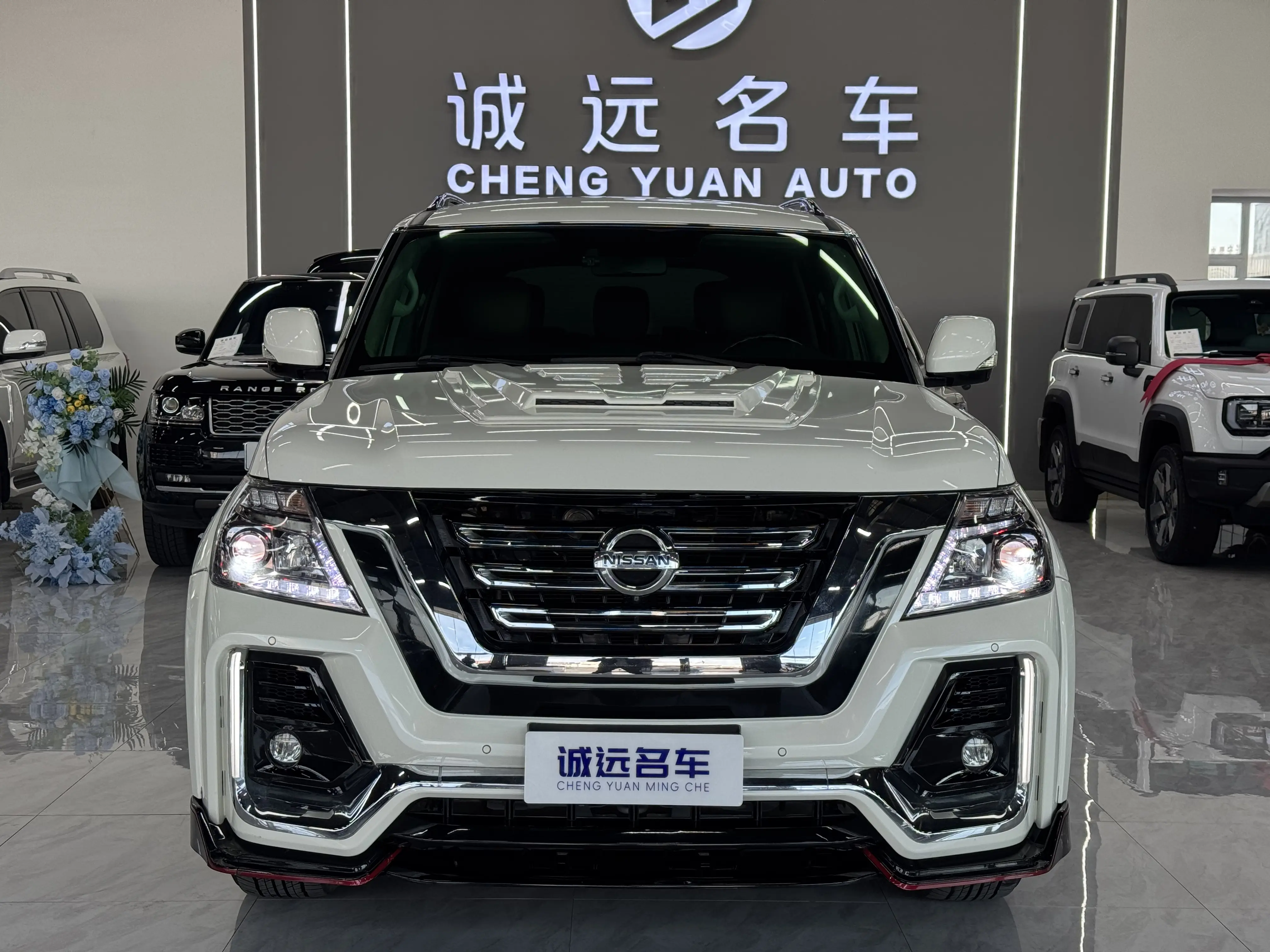 Nissan Patrol  из Китая