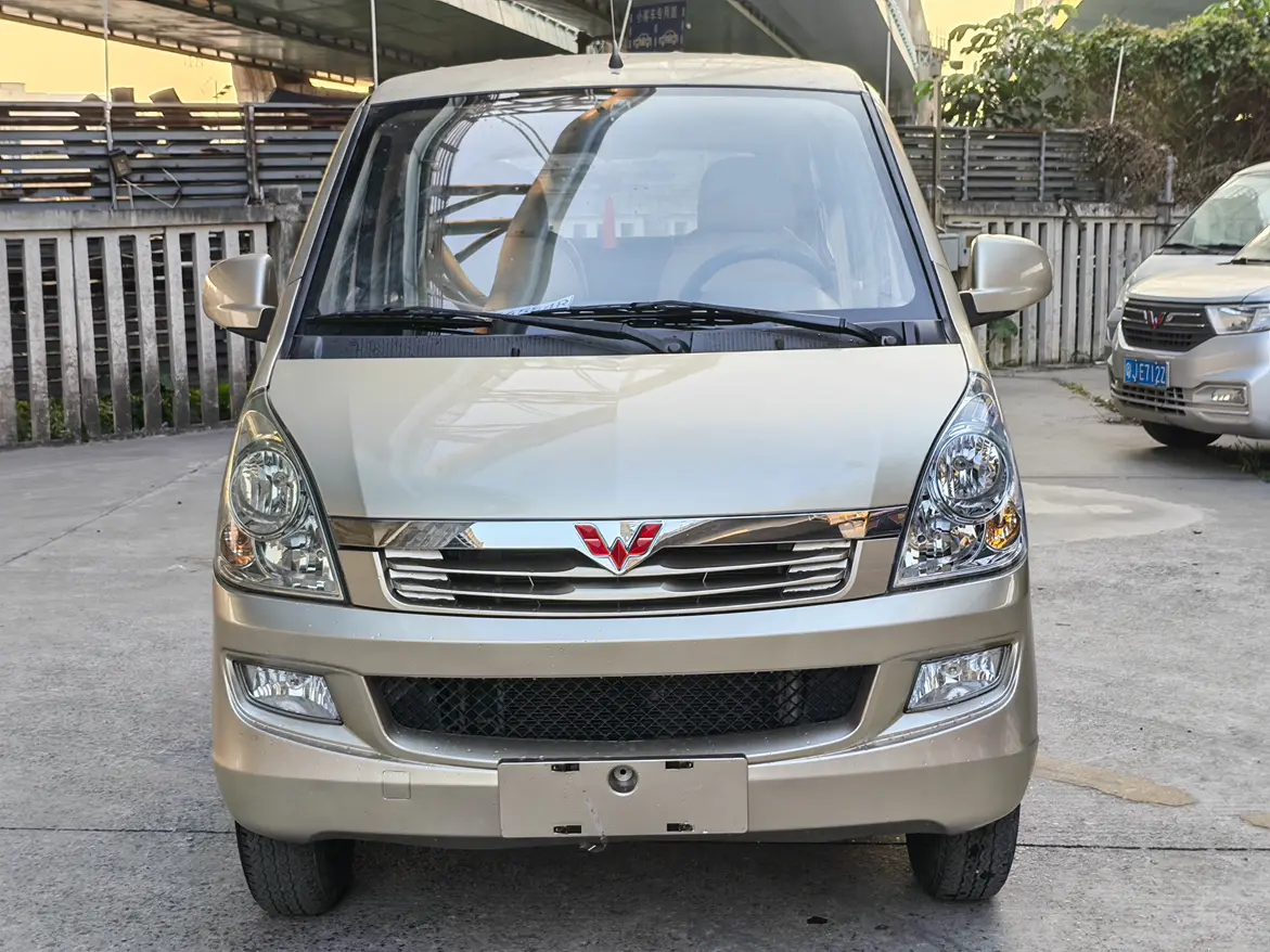 Wuling Rongguang  из Китая