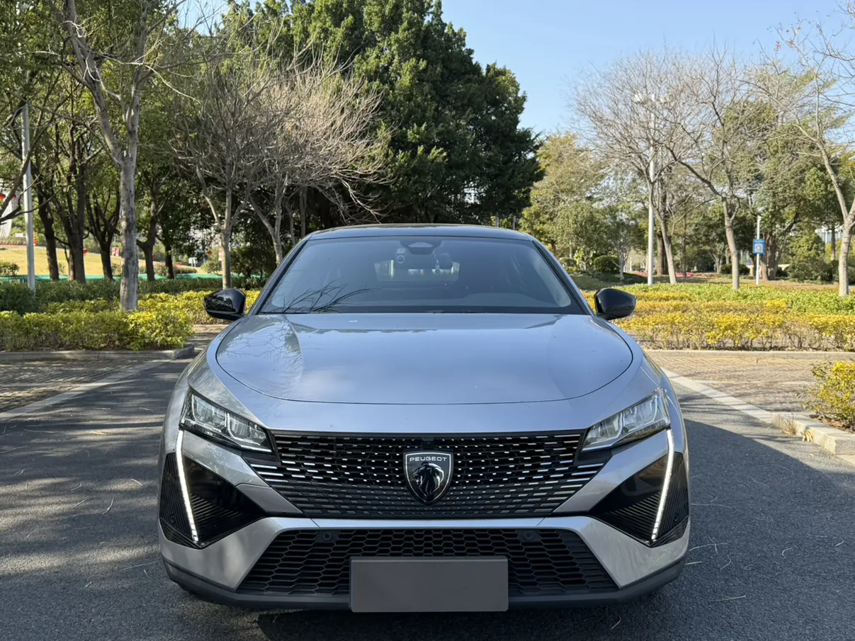 Peugeot 408X  из Китая