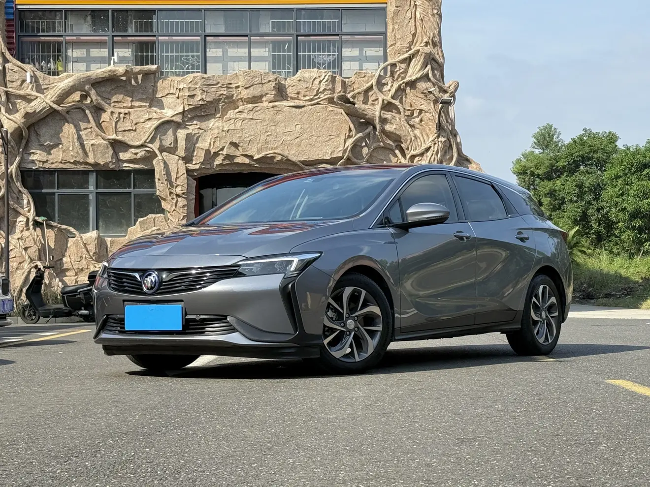 Buick Weilan 6 PHEV  из Китая