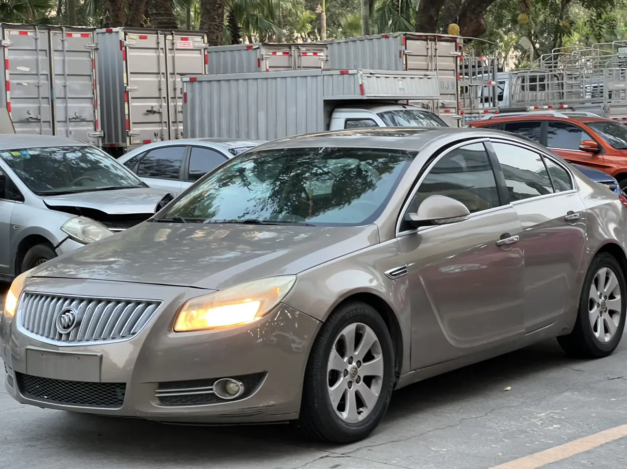 Buick Majesty  из Китая