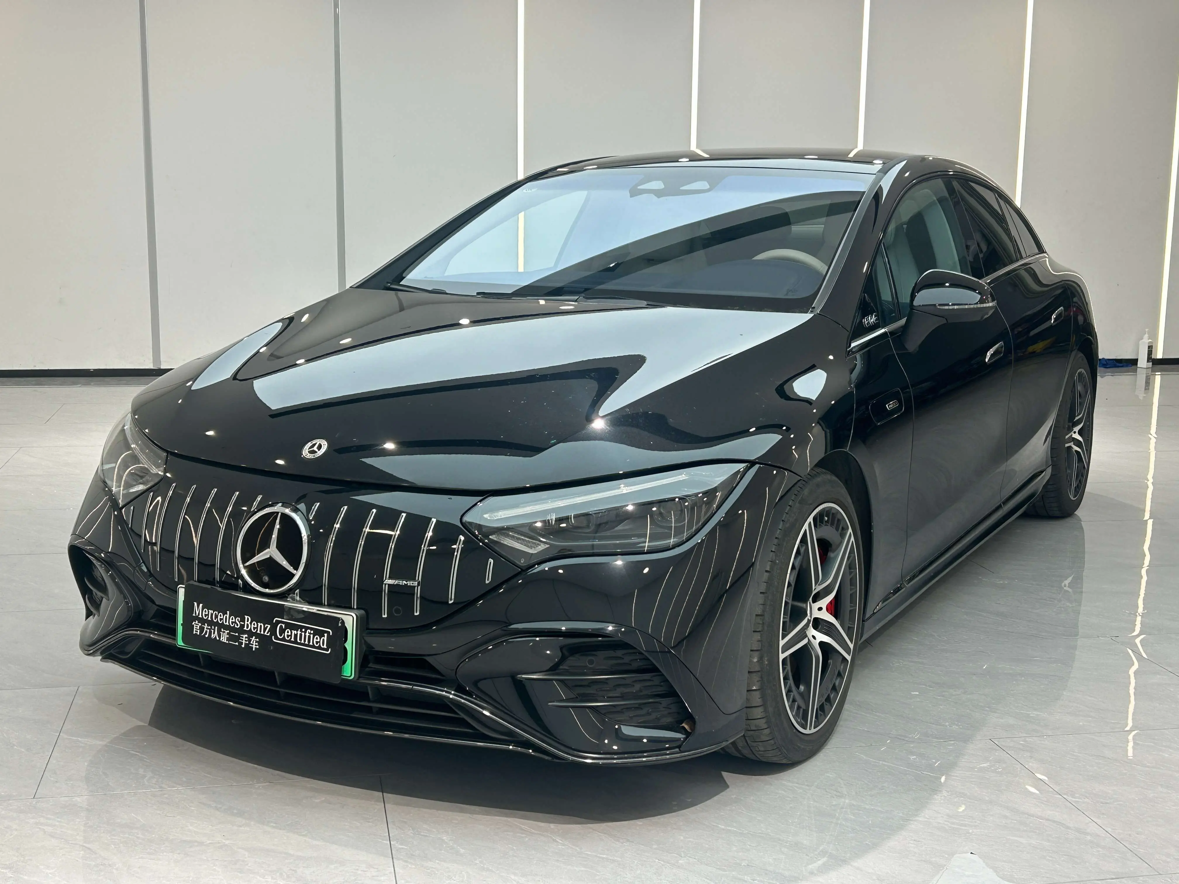 Mercedes-Benz EQE AMG  из Китая
