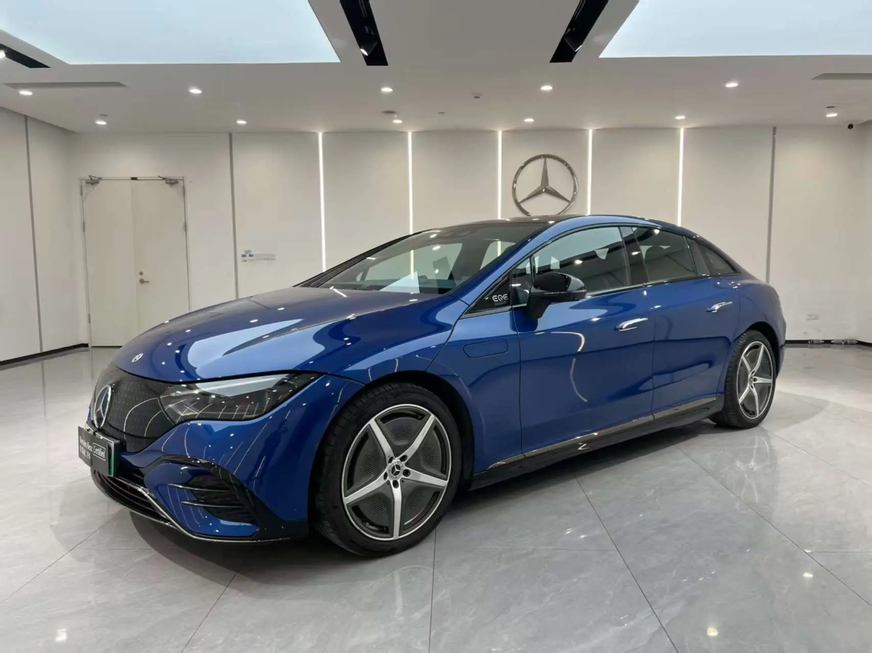 Mercedes-Benz EQE  из Китая