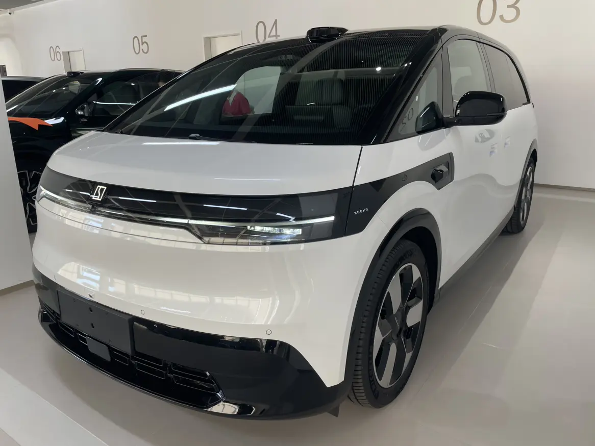 ZEEKR MIX  из Китая