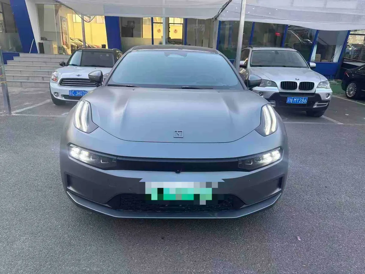 ZEEKR 001  из Китая