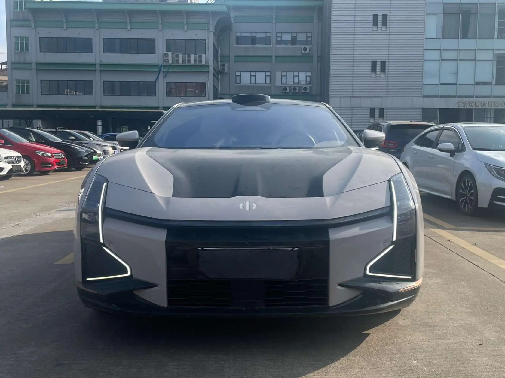 HiPhi Z  из Китая