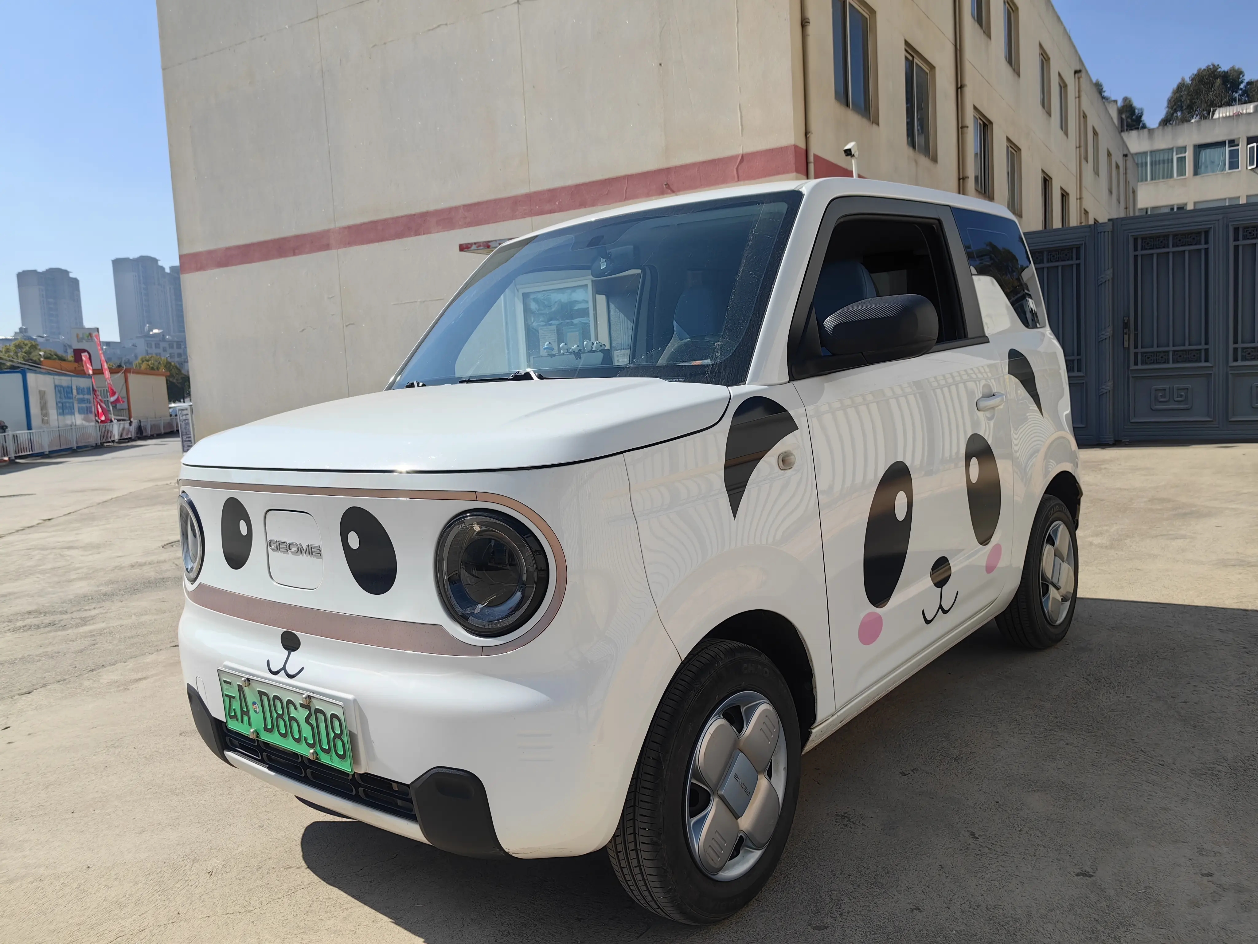 Geely Panda  из Китая