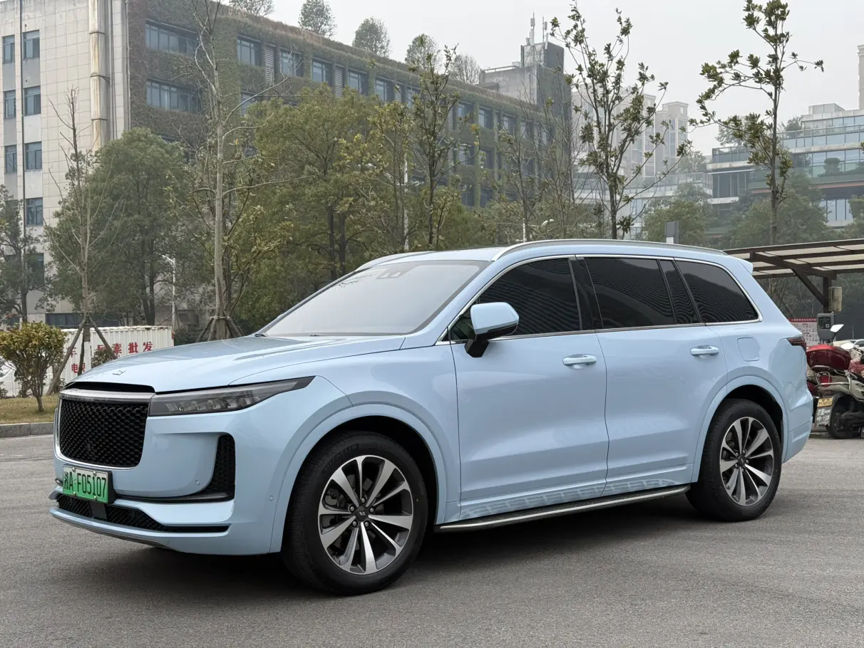 Li ONE (Ideal ONE)  из Китая