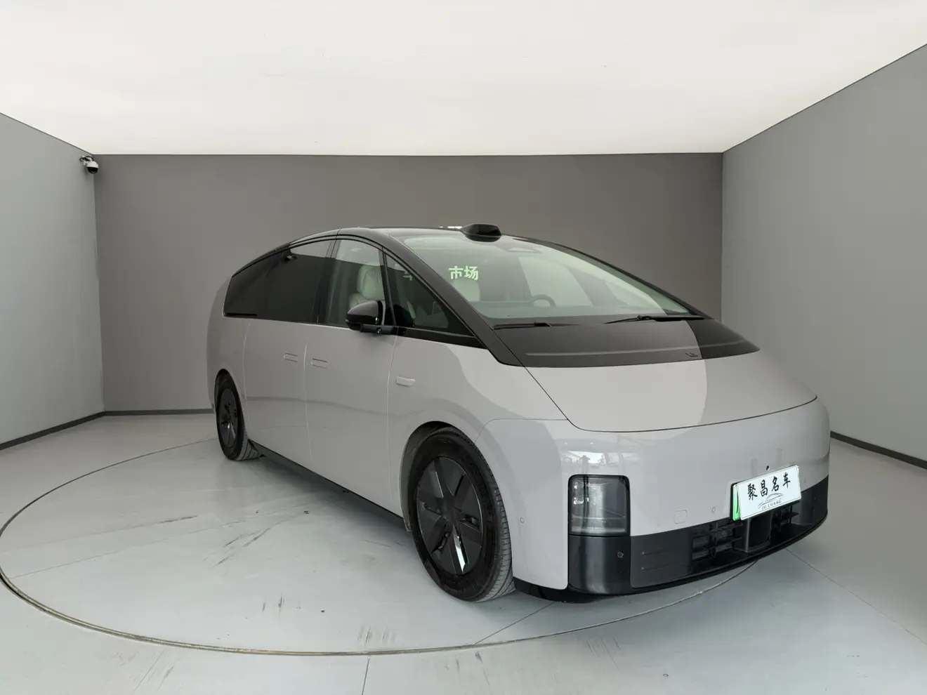 Li MEGA (Ideal MEGA)  из Китая