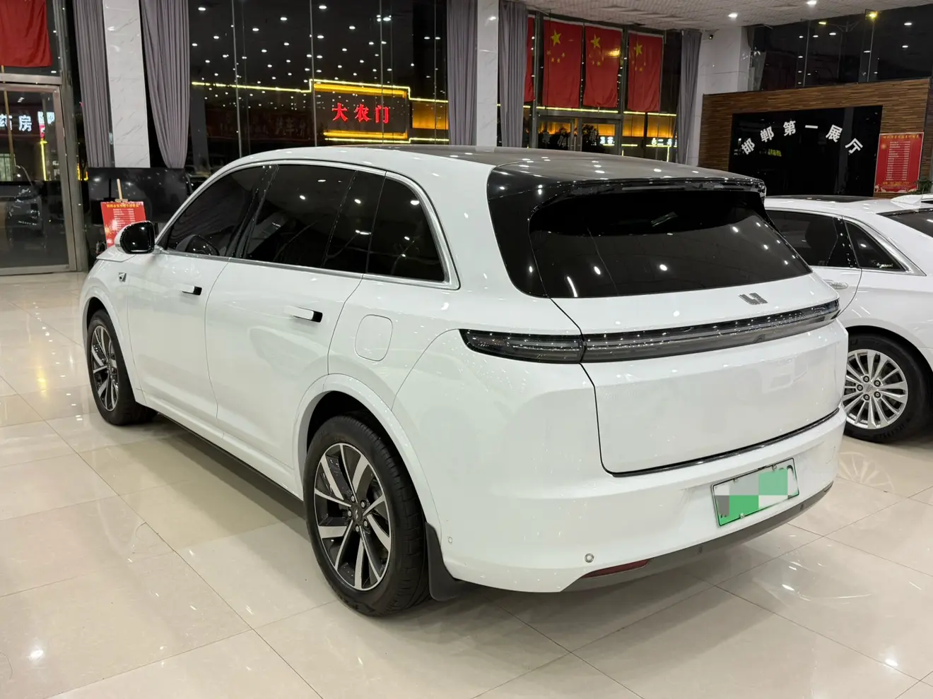 Li L7 (Ideal L7)  из Китая