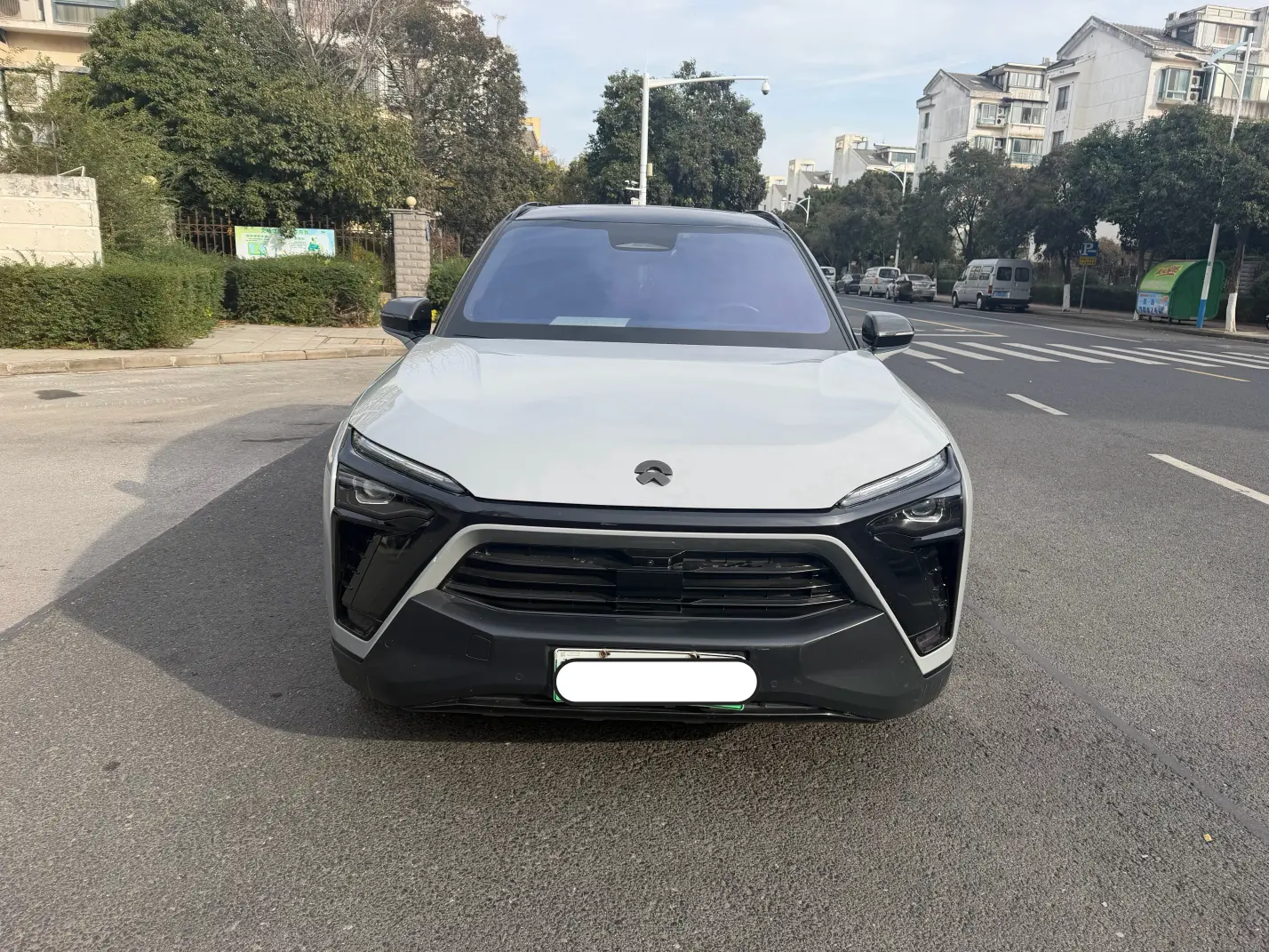 NIO ES8  из Китая