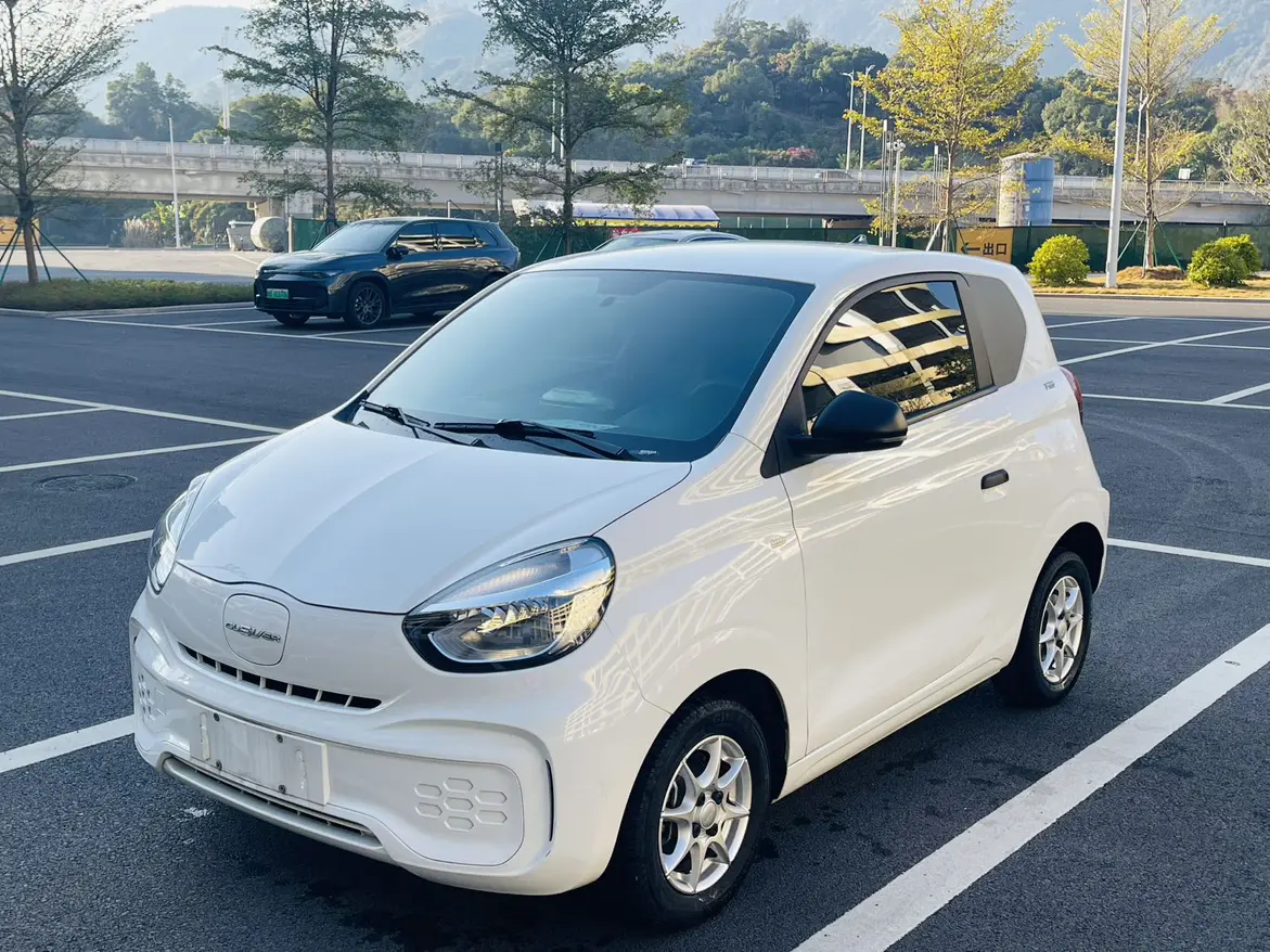 Roewe CLEVER  из Китая