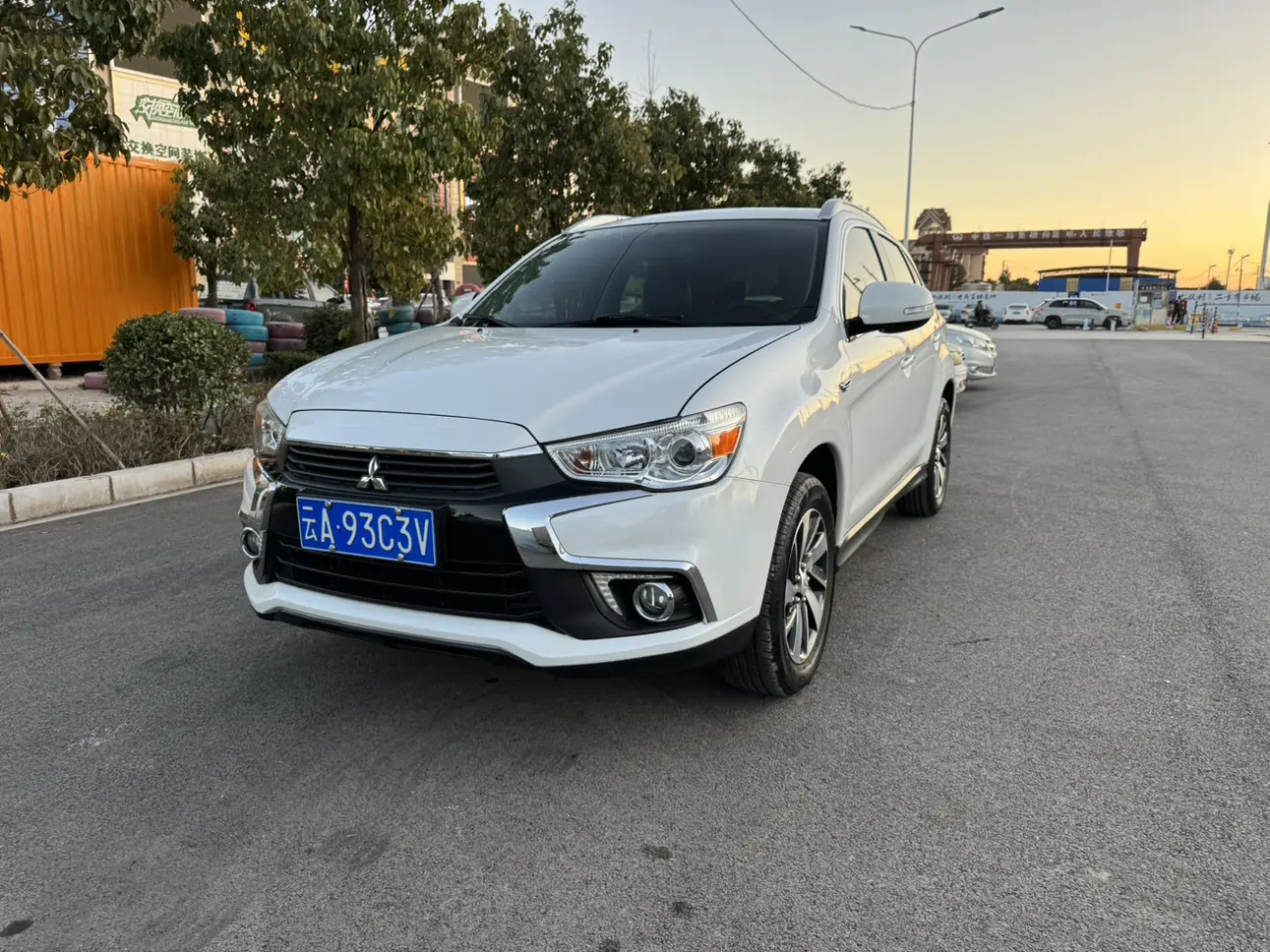 Mitsubishi Jinxuan ASX  из Китая