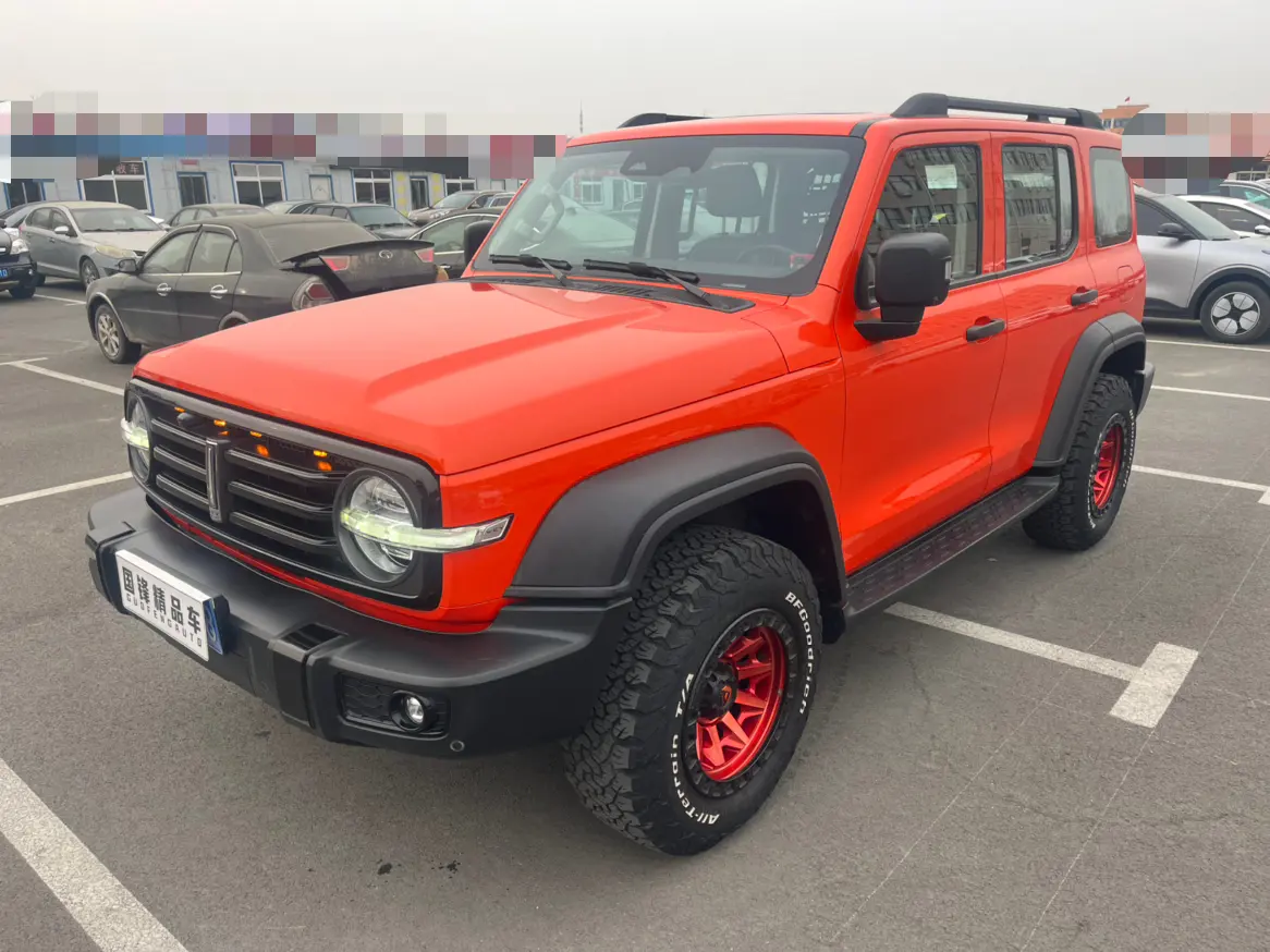 Tank 300  из Китая