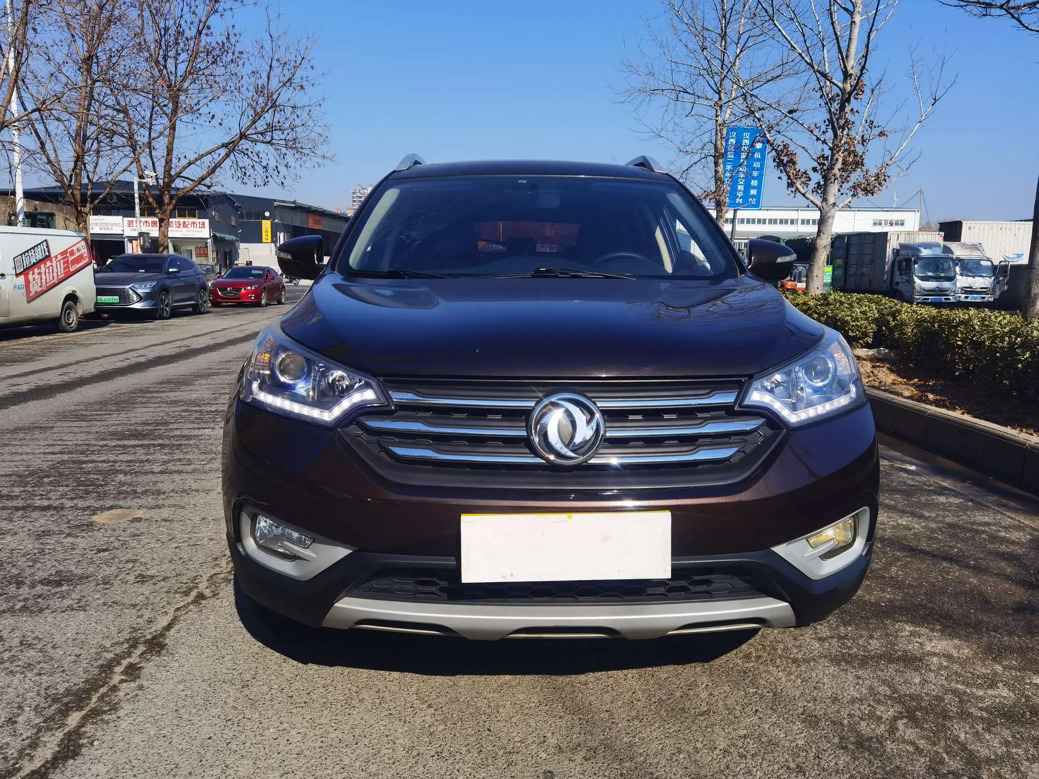 Dongfeng Fengshen AX7  из Китая