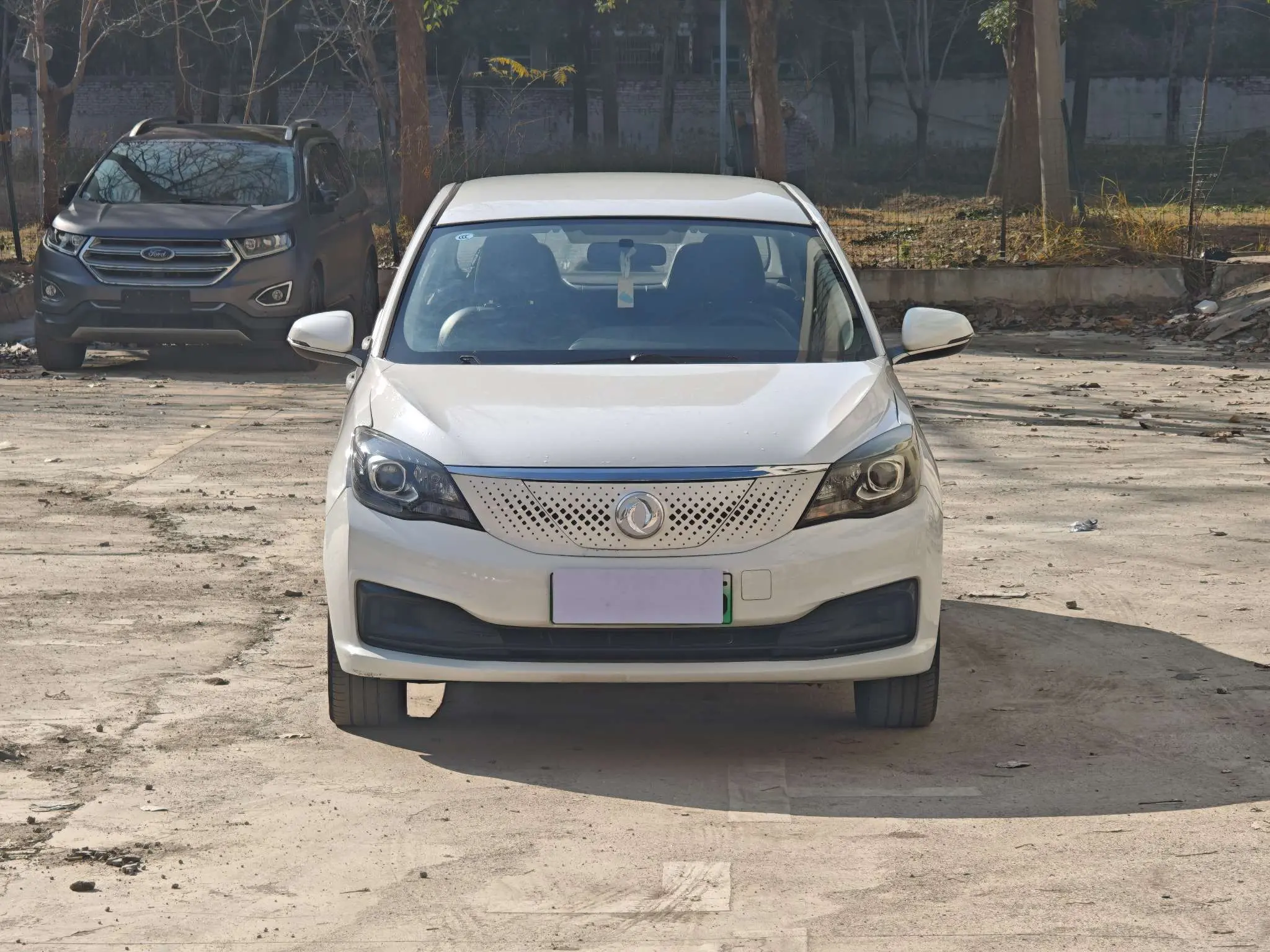 Dongfeng Fengshen E70  из Китая