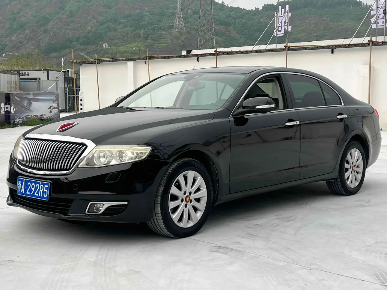 Hongqi H7  из Китая