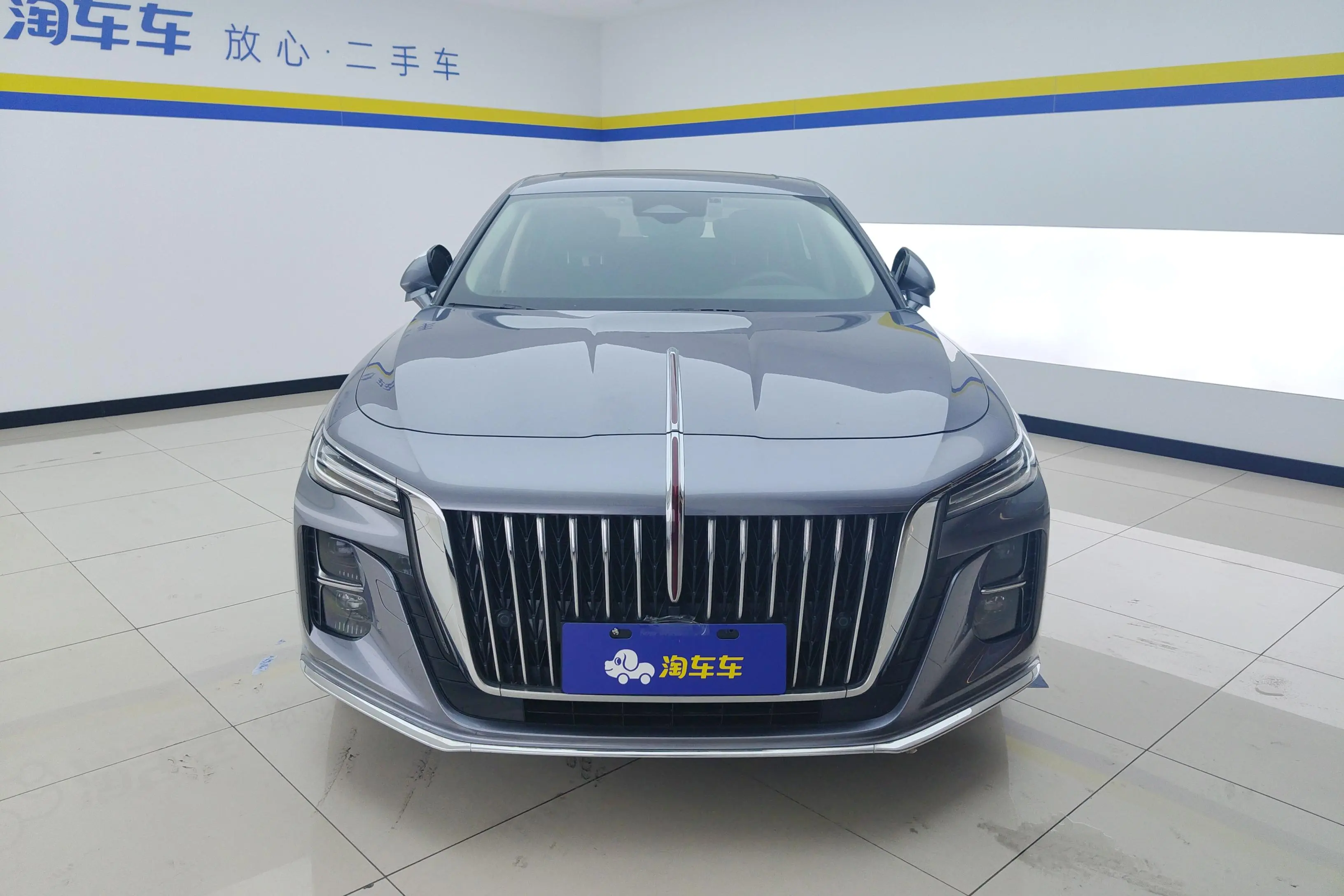 Hongqi H5  из Китая