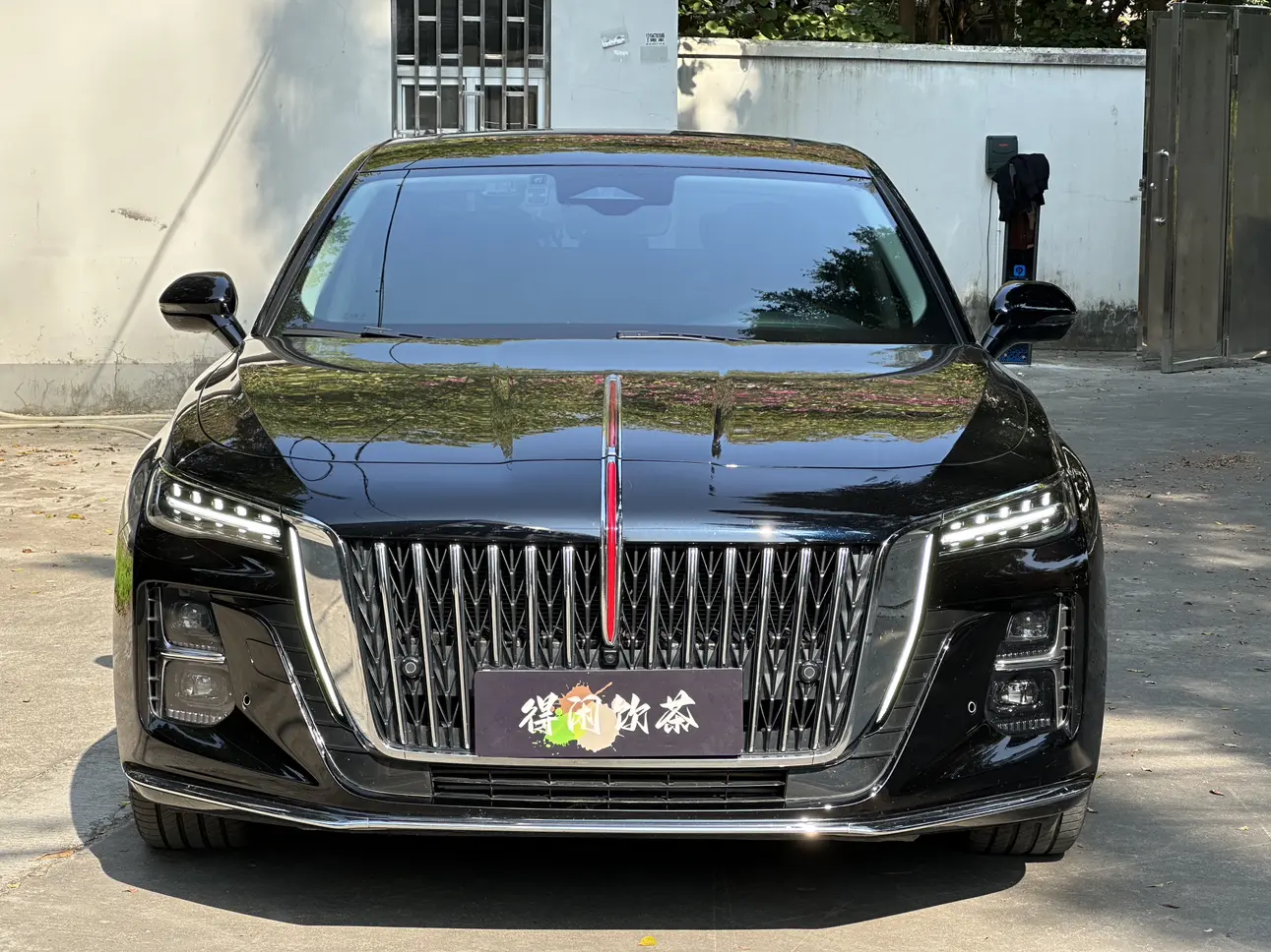 Hongqi H5  из Китая