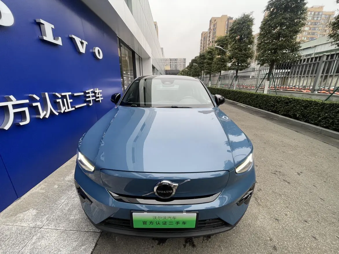 Volvo C40 EV  из Китая