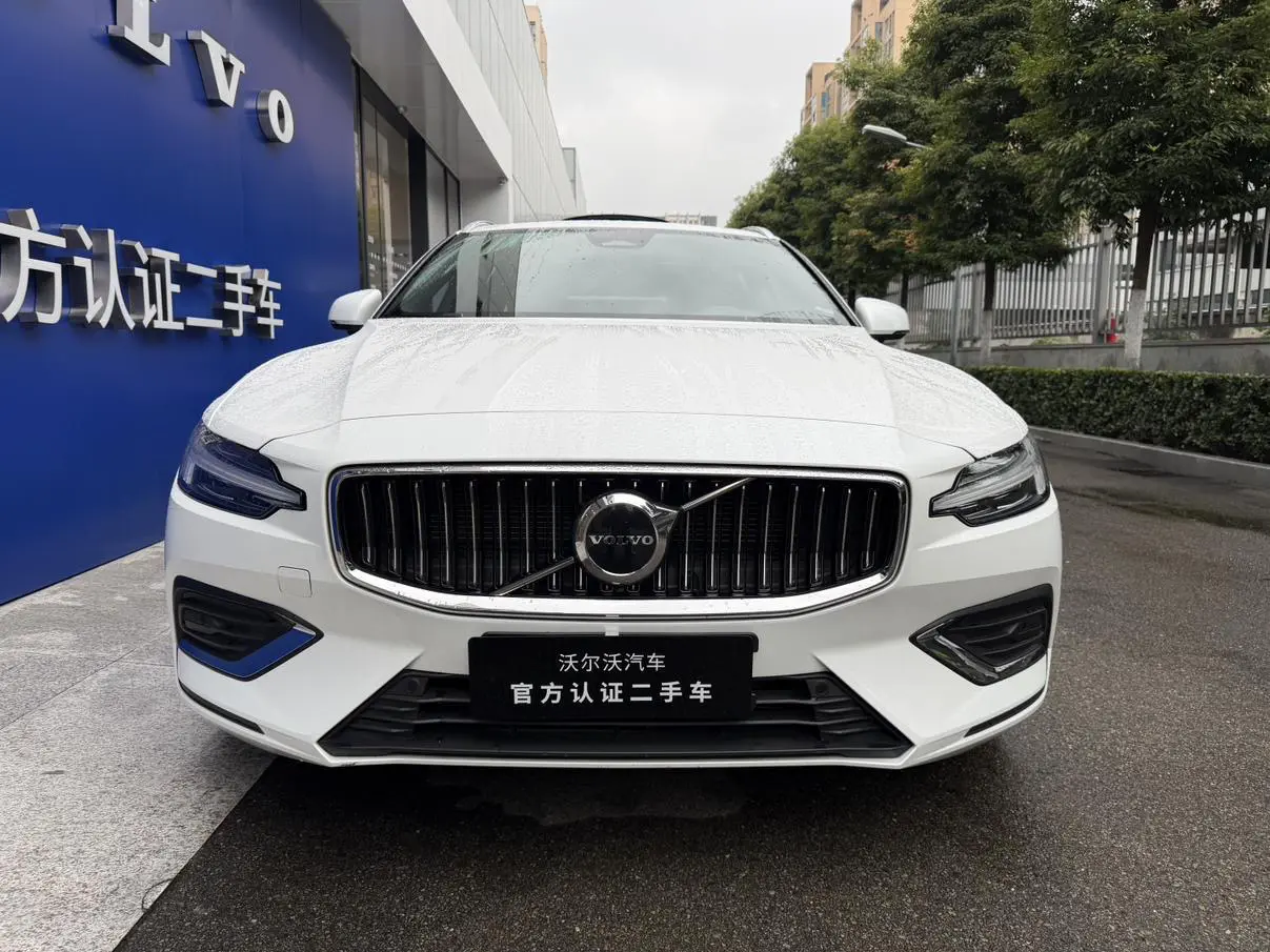 Volvo V60  из Китая