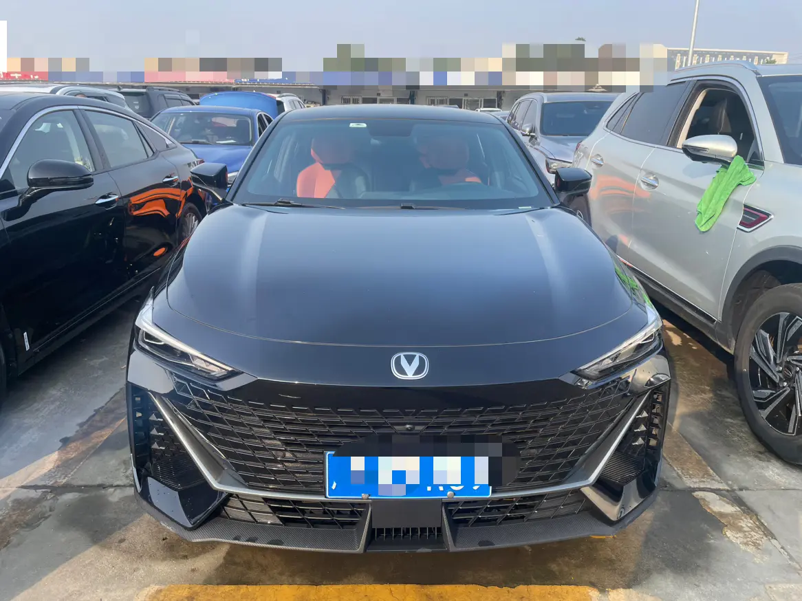 Changan UNI-V  из Китая