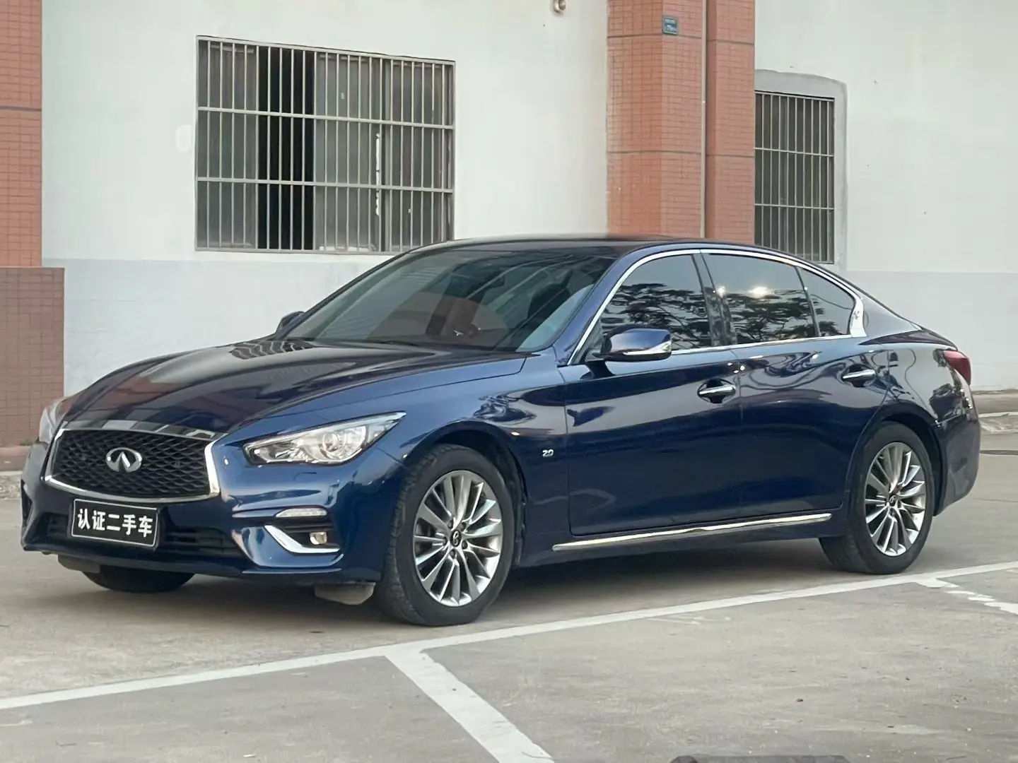 Infiniti Q50L  из Китая