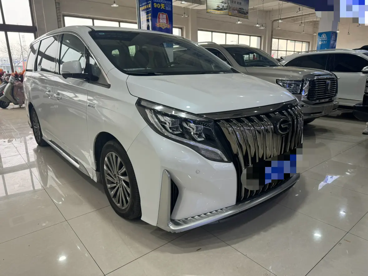GAC Trumpchi M8  из Китая