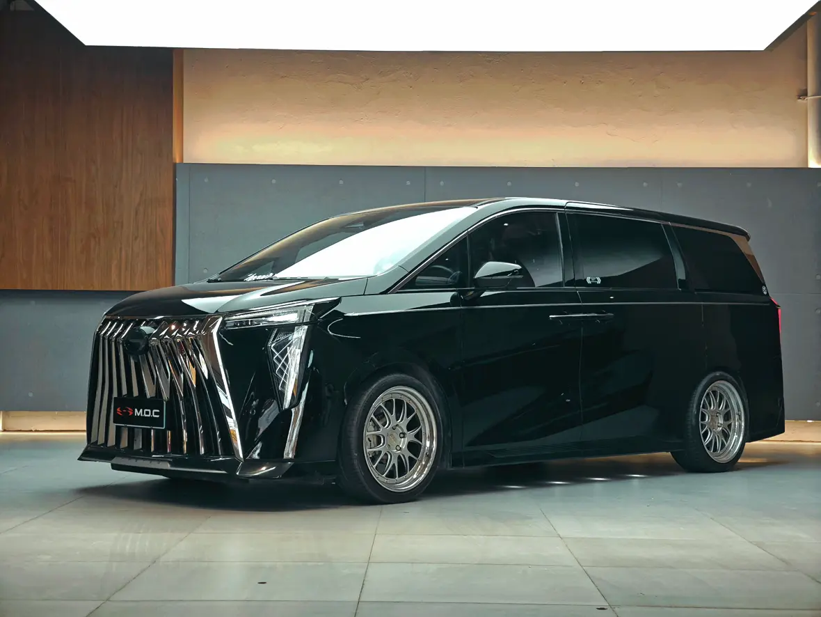 GAC Trumpchi M8  из Китая