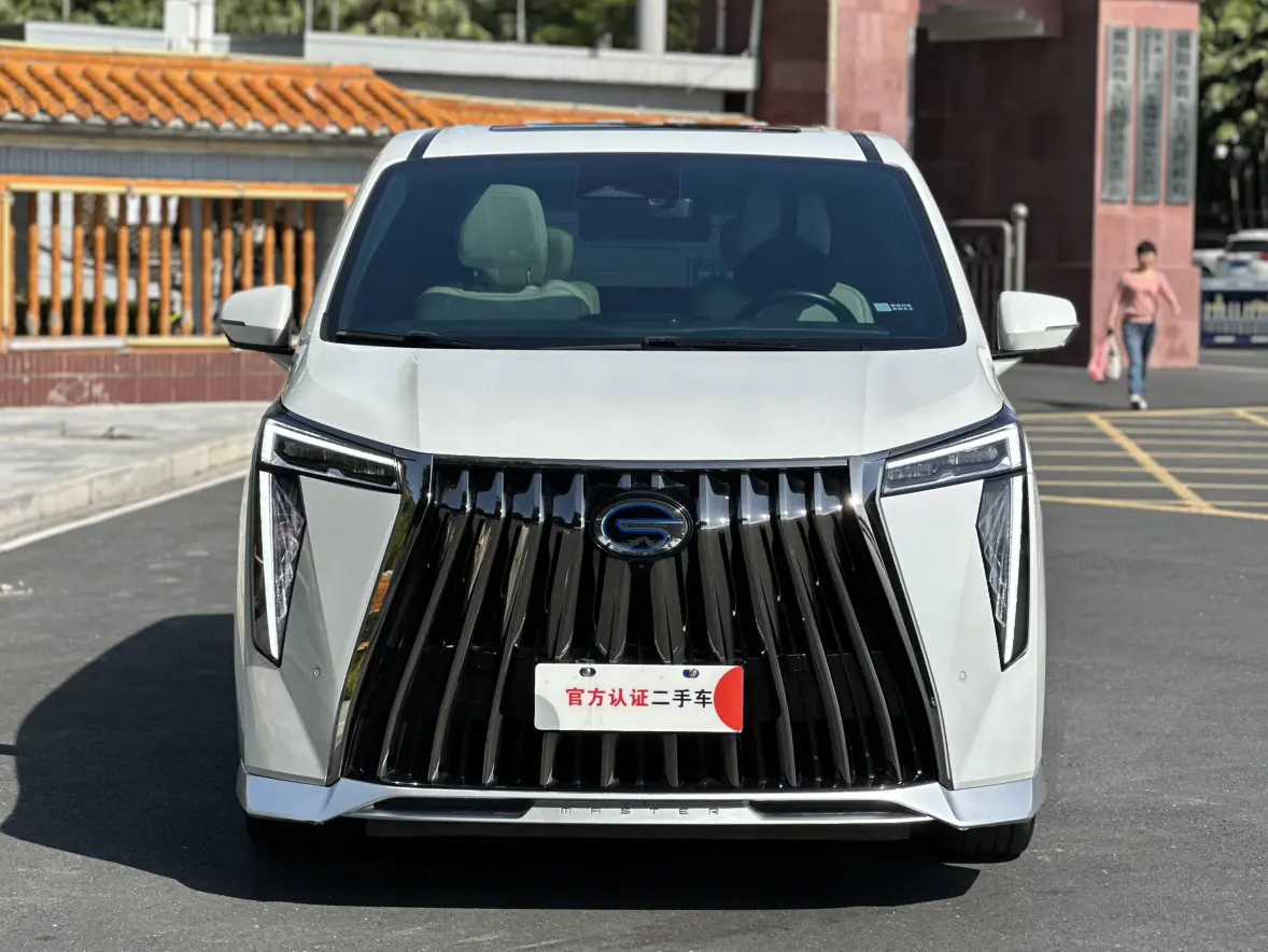 GAC Trumpchi M8  из Китая