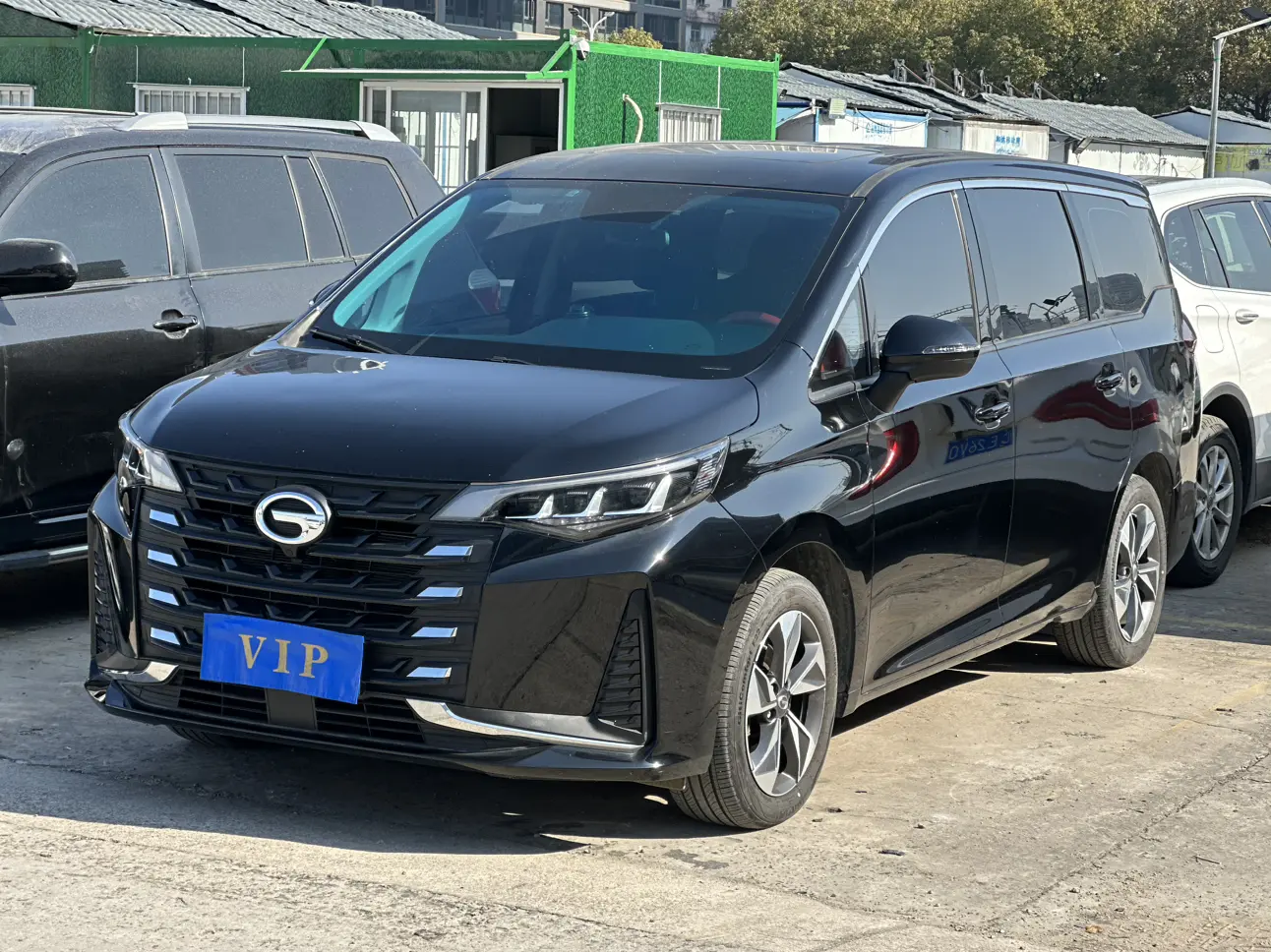 GAC Trumpchi M6  из Китая