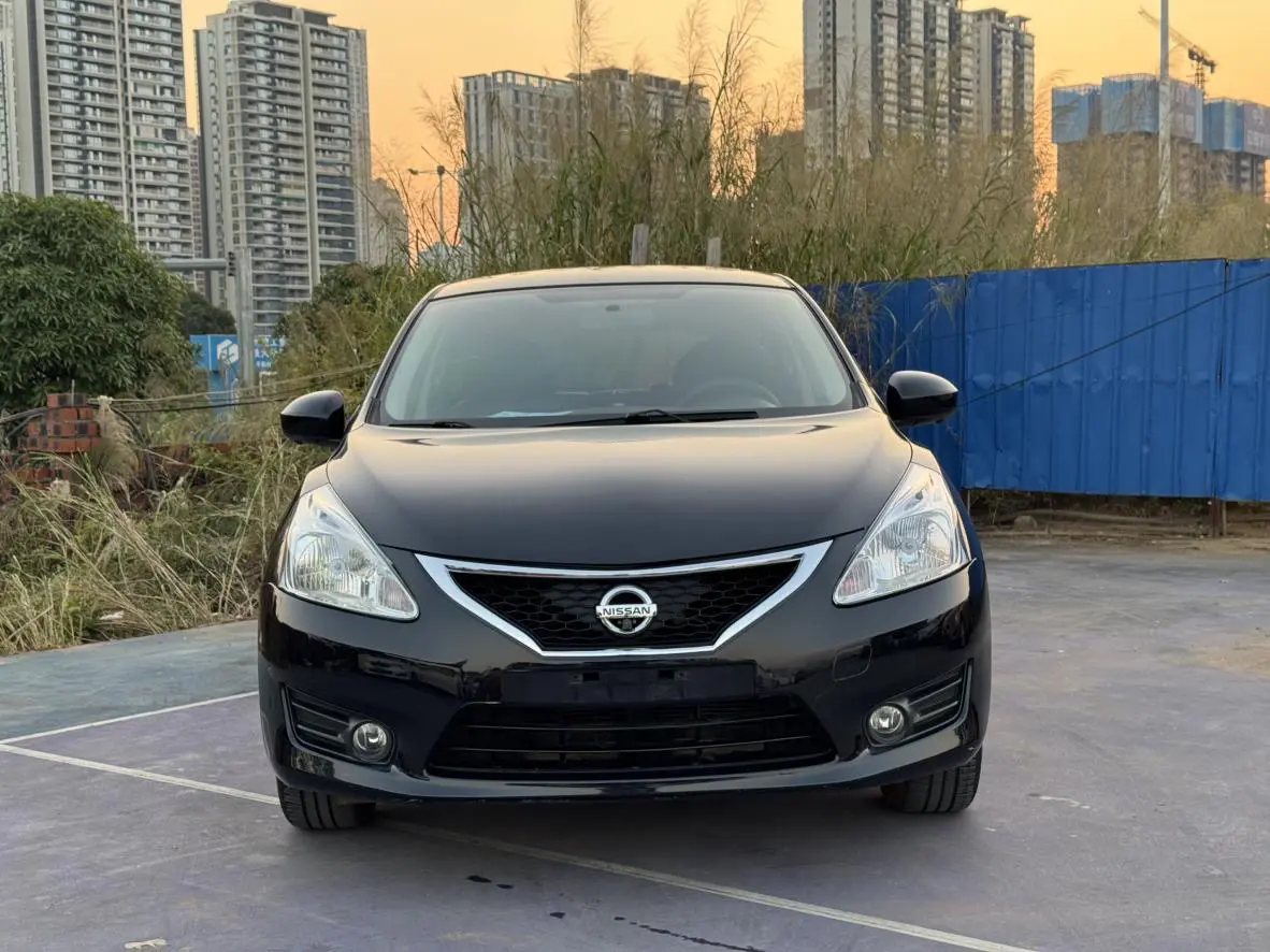 Nissan Tiida  из Китая