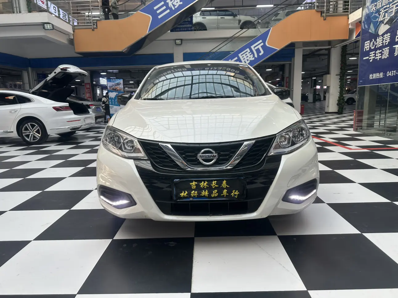 Nissan Tiida  из Китая