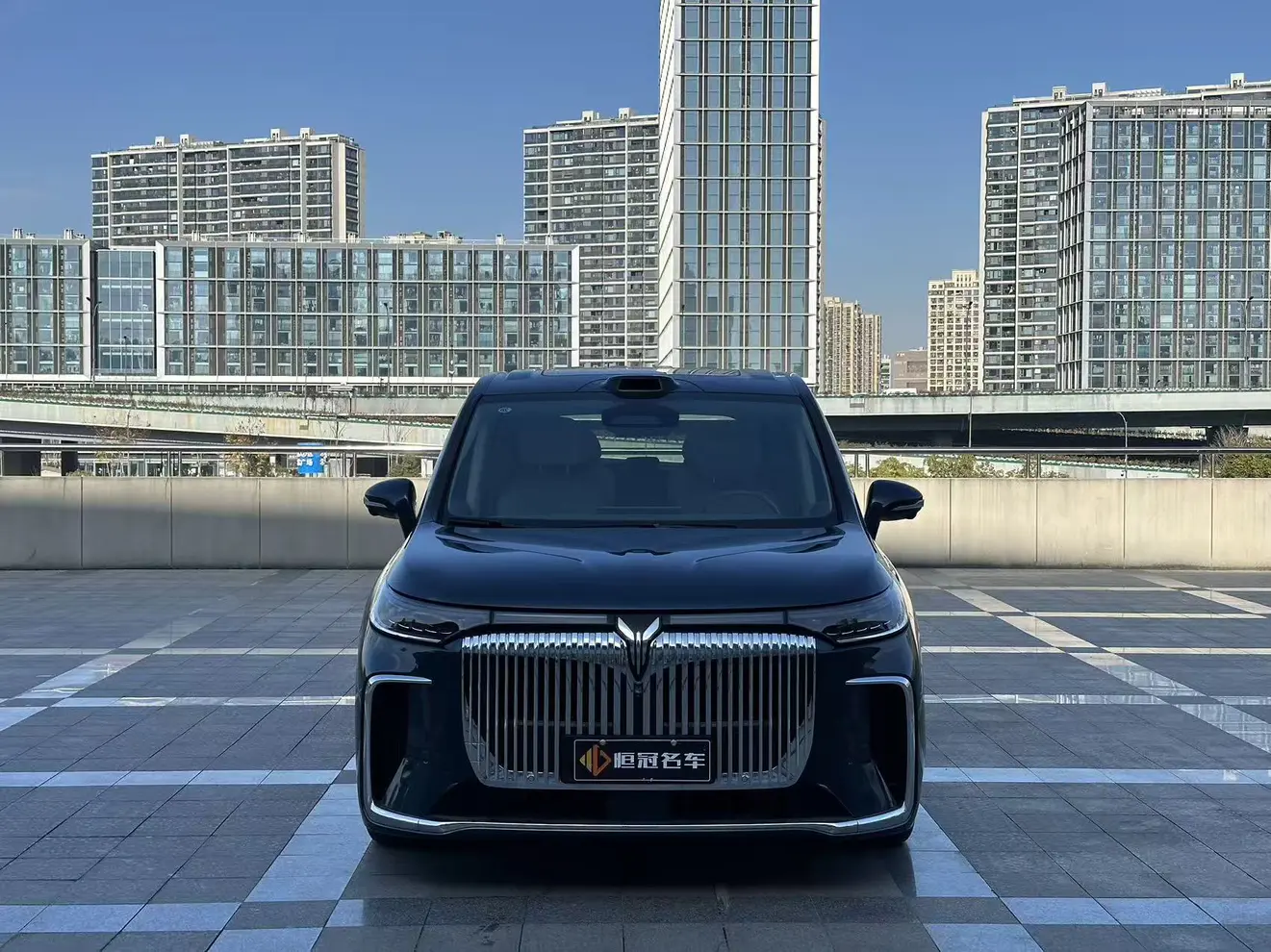 Voyah Lantu Dreamer PHEV  из Китая