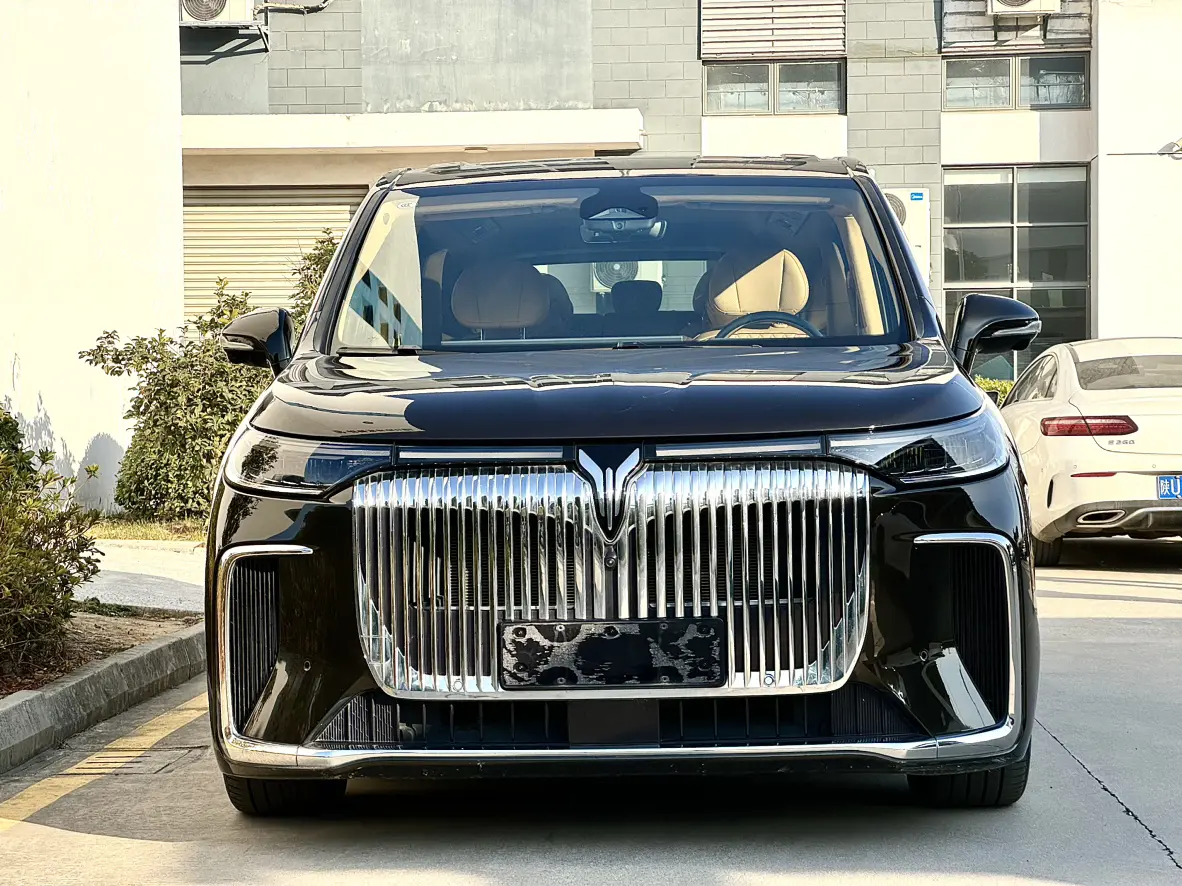 Voyah Lantu Dreamer PHEV  из Китая