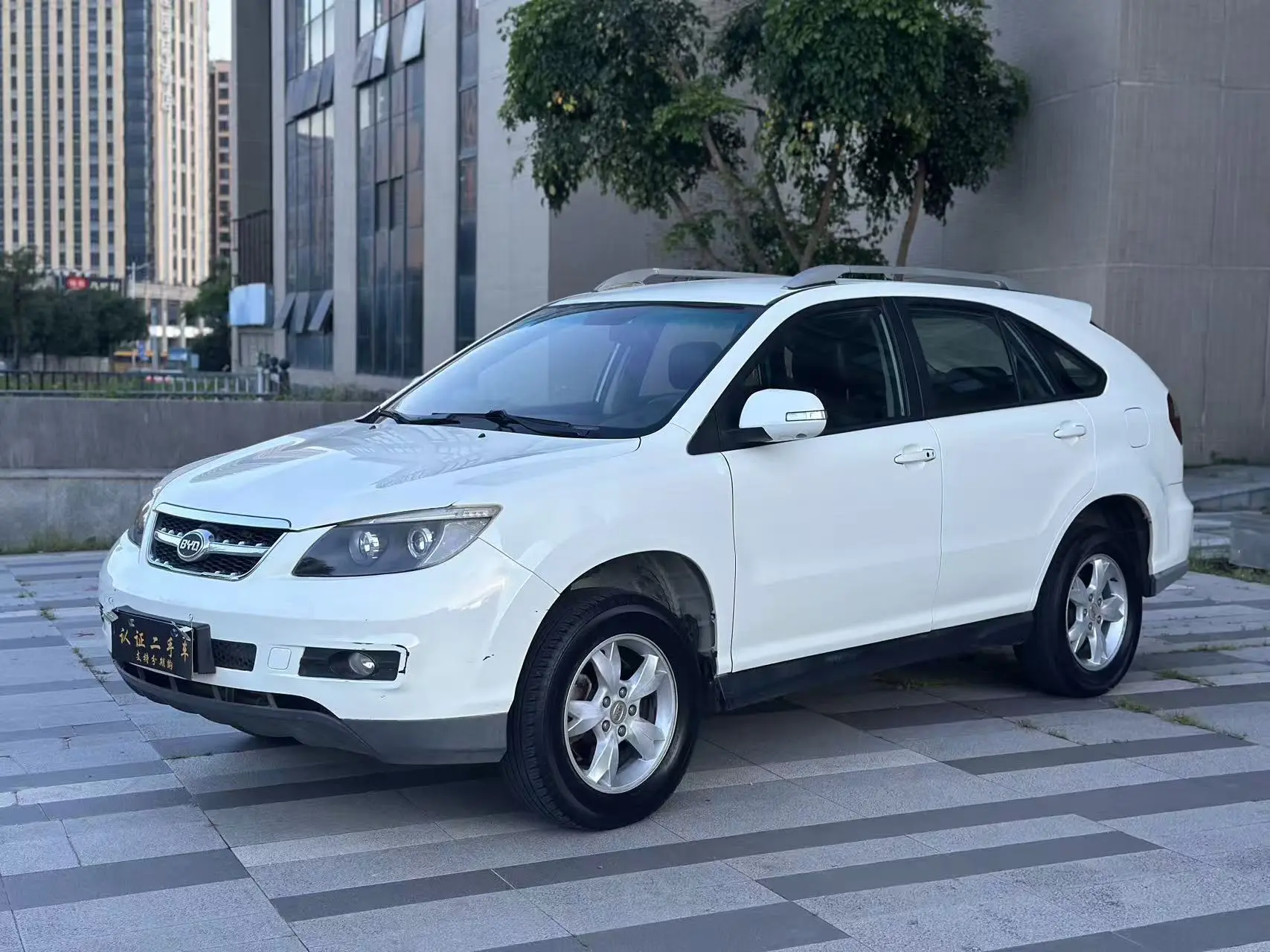 BYD S6  из Китая