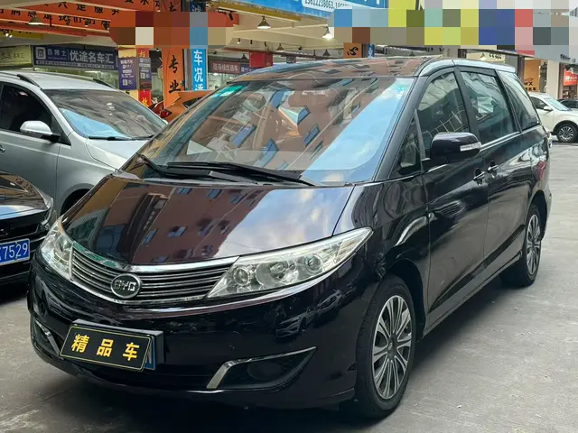 BYD M6  из Китая