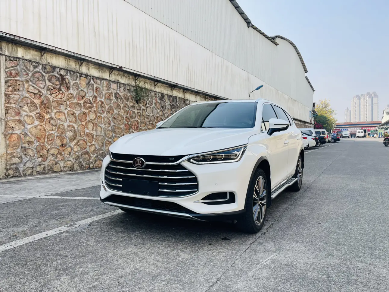 BYD Tang  из Китая