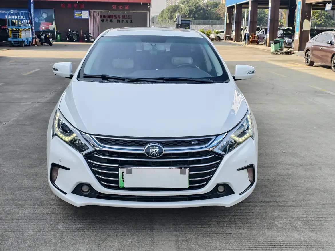 BYD Qin DM  из Китая