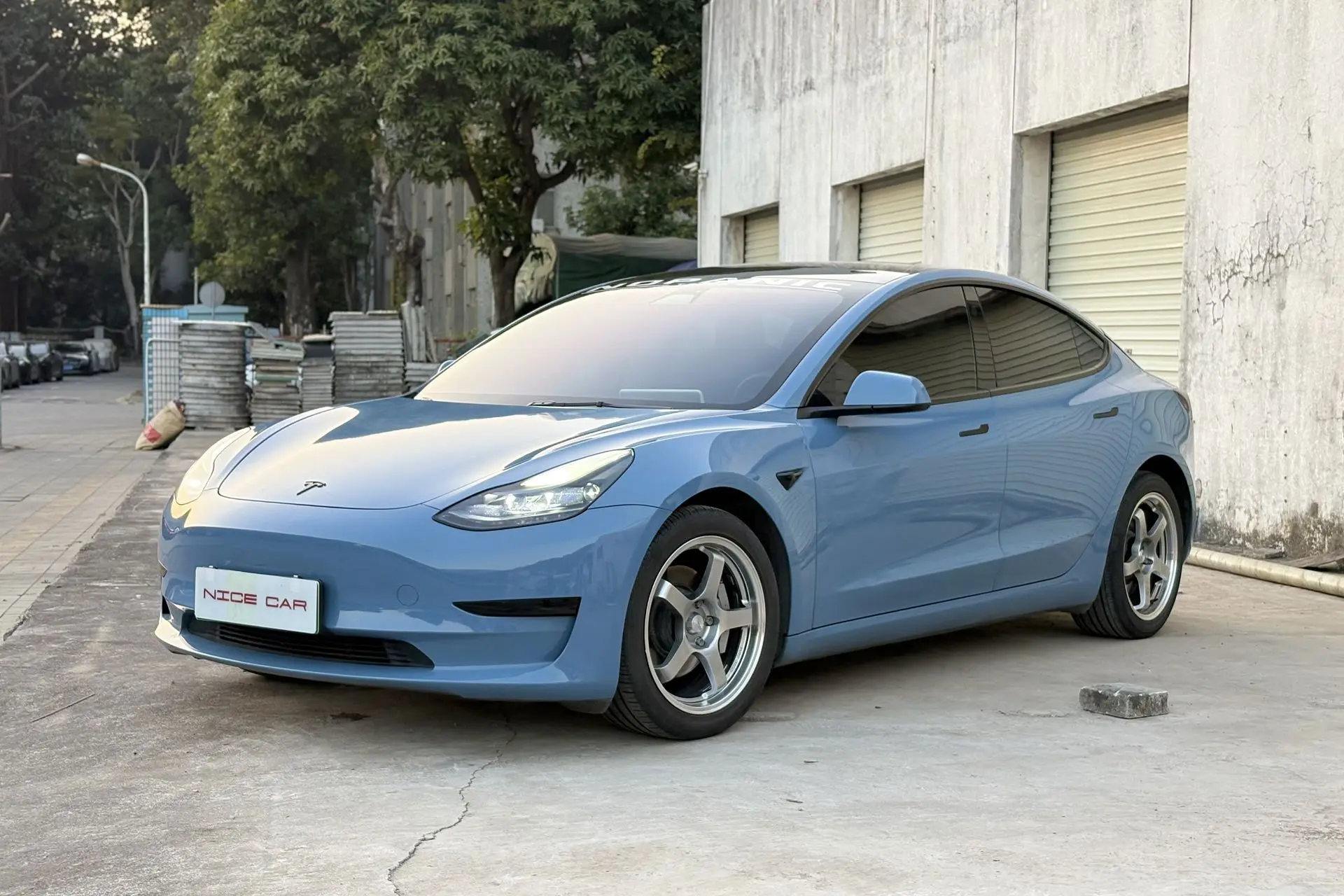 Tesla Model 3  из Китая