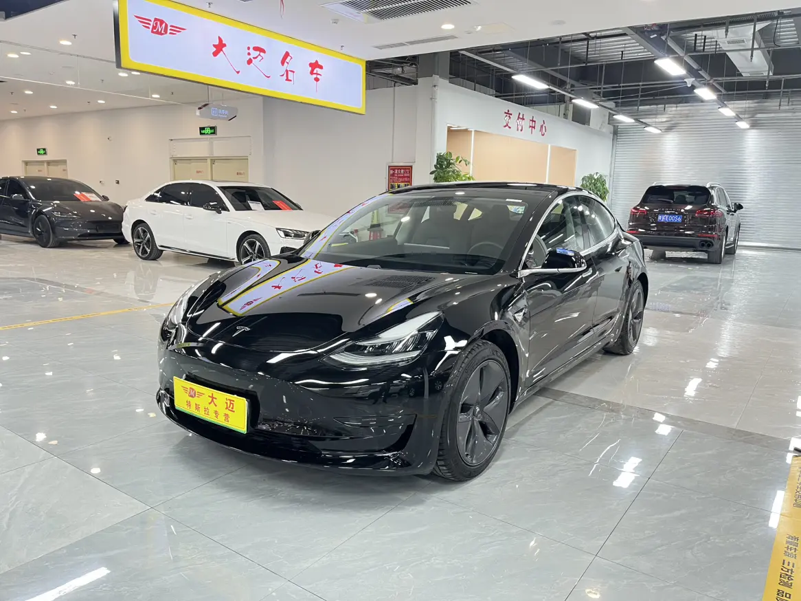 Tesla Model 3  из Китая